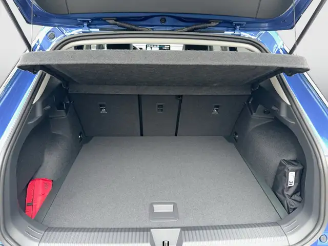 Volkswagen T-Roc view 20