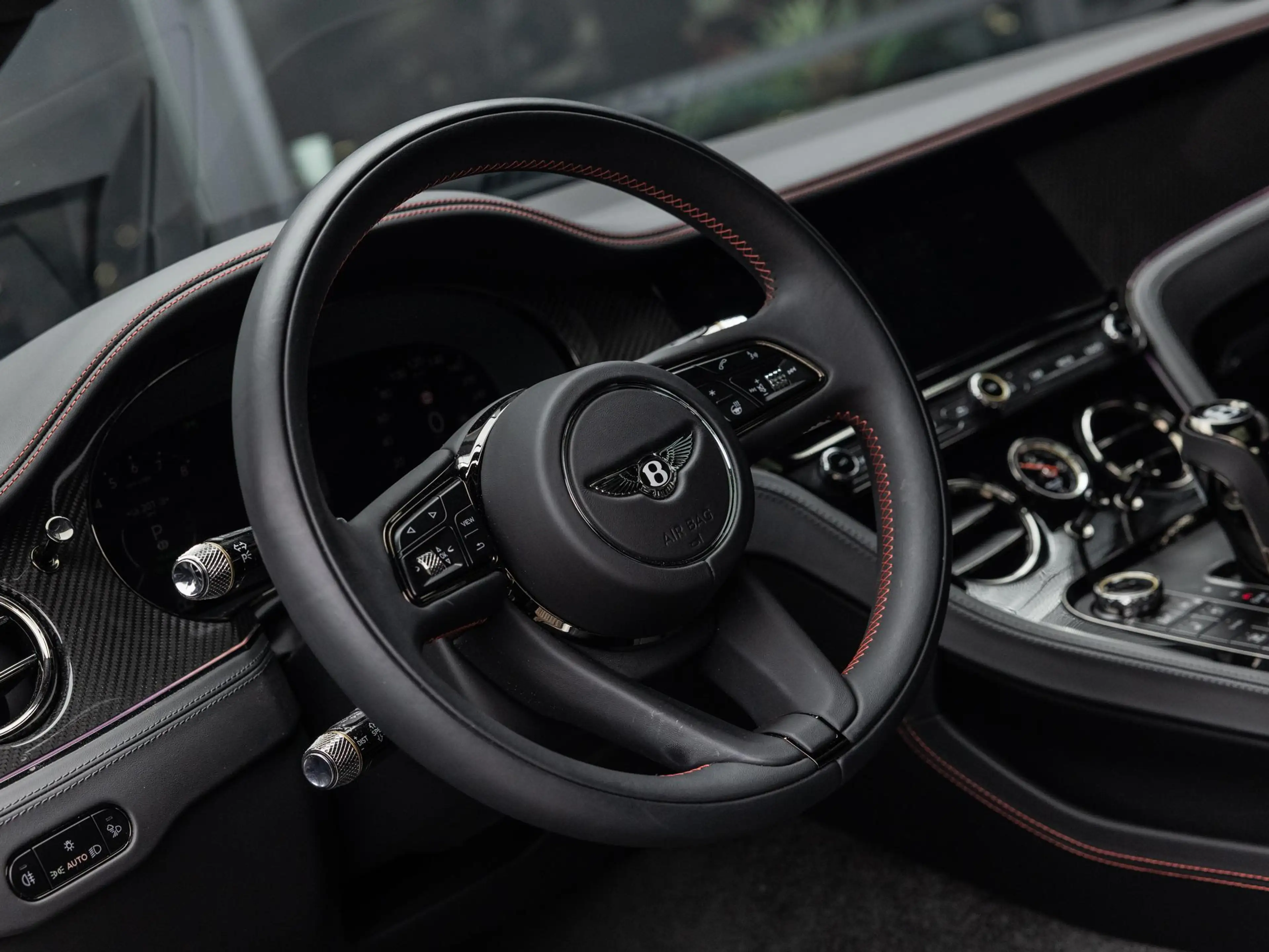 Bentley Continental GT 4.0 V8 Hybrid Black Edition | PANORAMADAK | TOURIN — photo 15