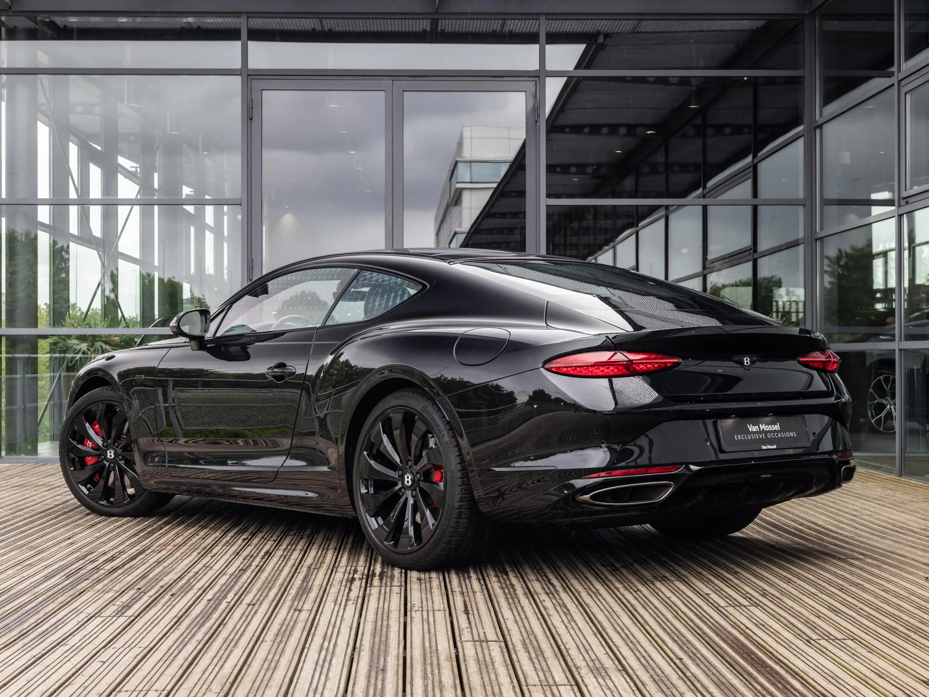 Bentley Continental GT 4.0 V8 Hybrid Black Edition | PANORAMADAK | TOURIN — photo 4