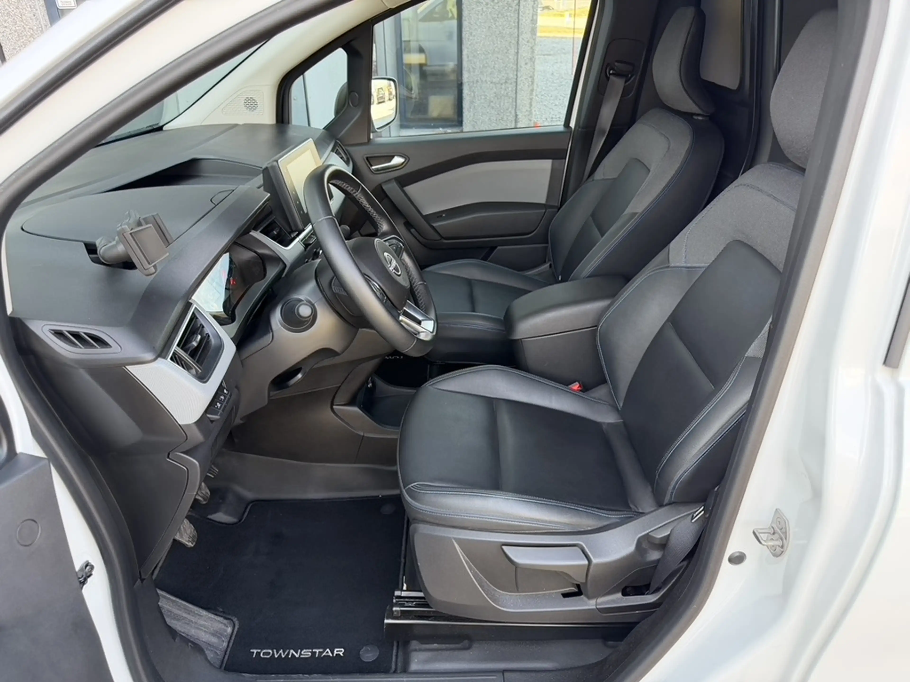 Nissan Townstar Townstar 1.3 DIG-T L1H1 N-Connecta S/S N-Connecta — photo 10