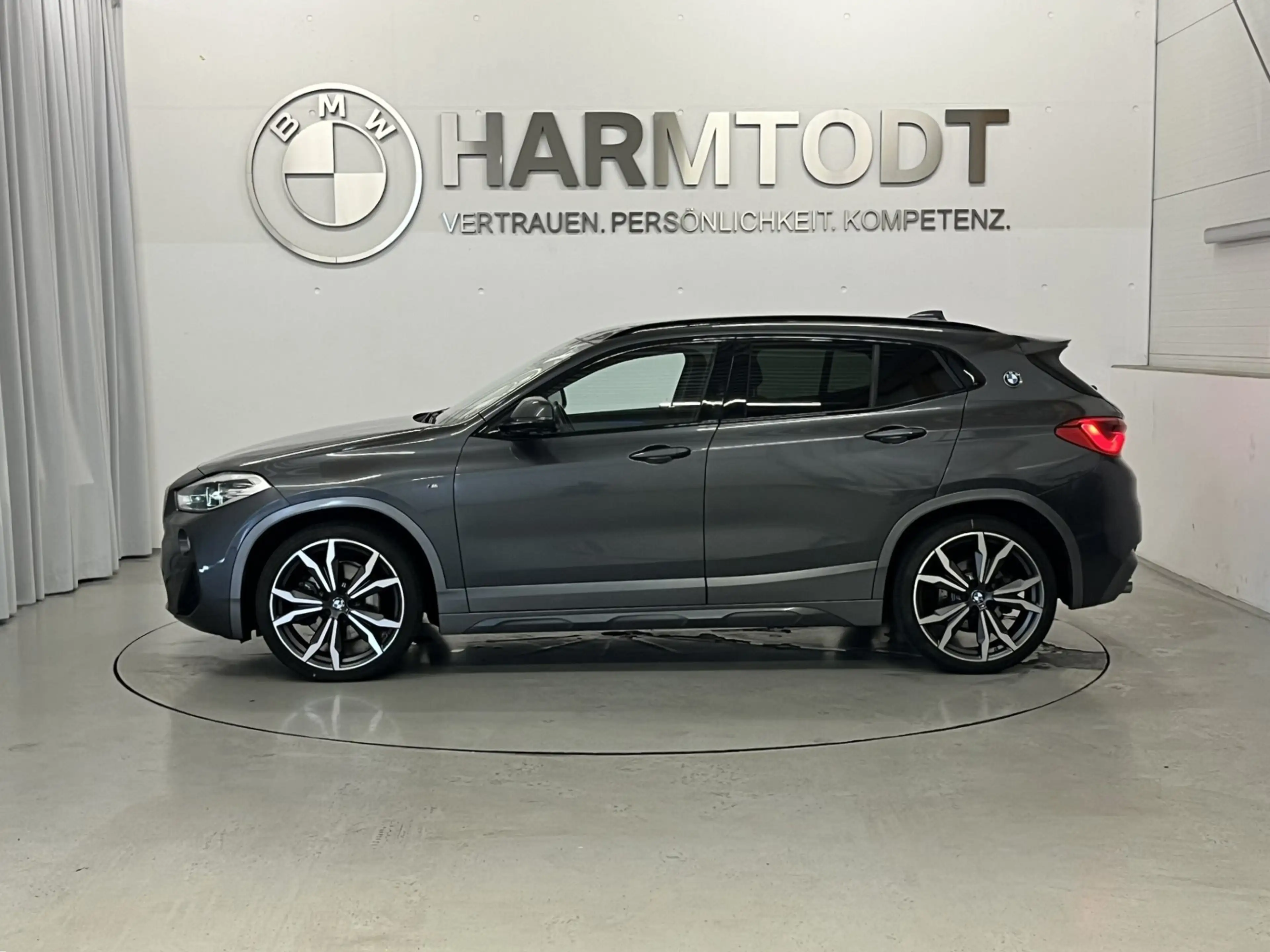 BMW X2 xDrive20d *M Sport X* — photo 3