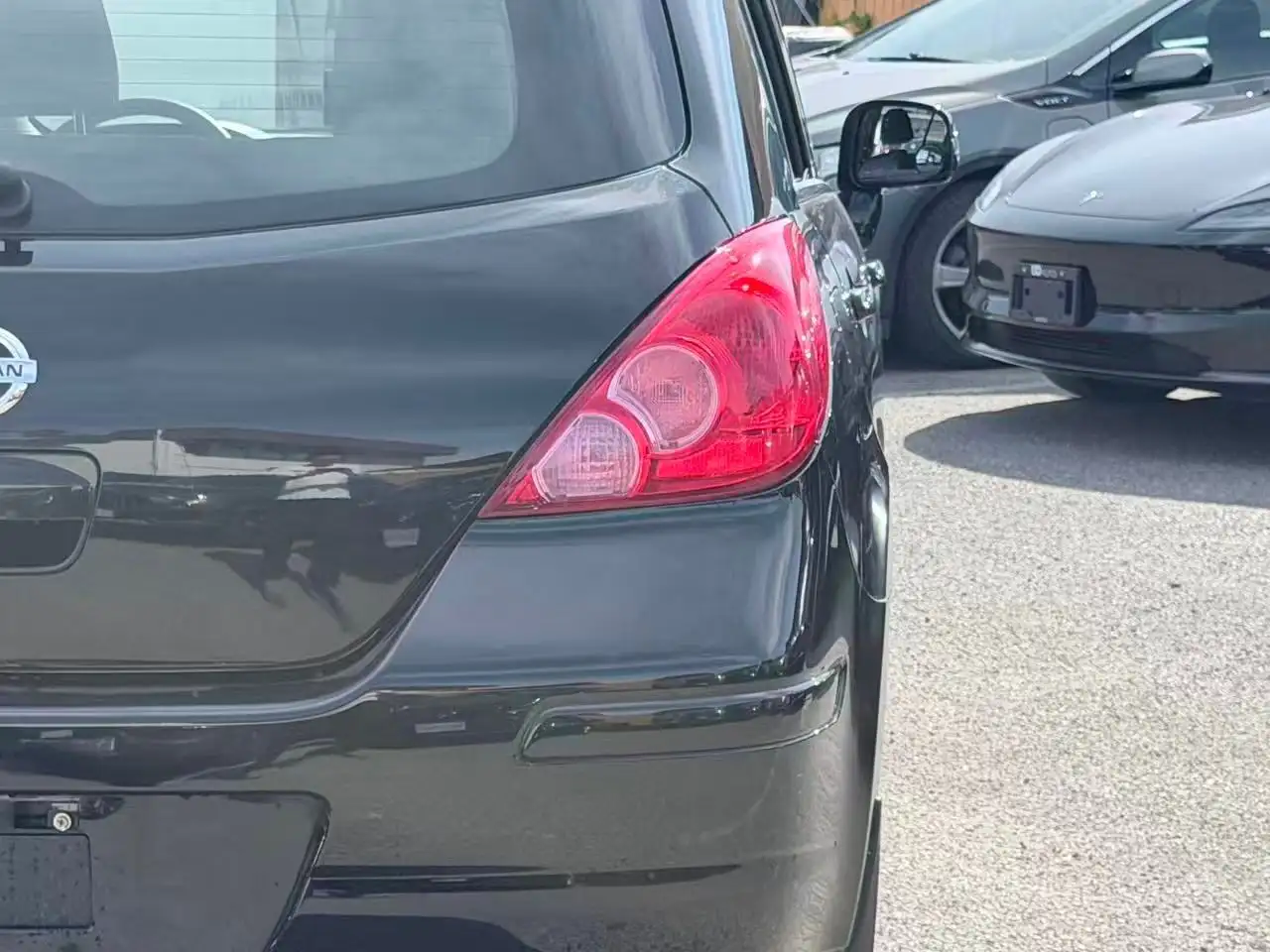 Nissan Versa fotografie Nissan Versa