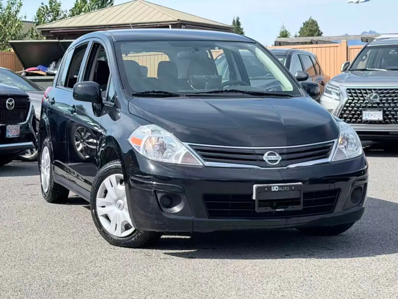 Nissan Versa fotografie Nissan Versa