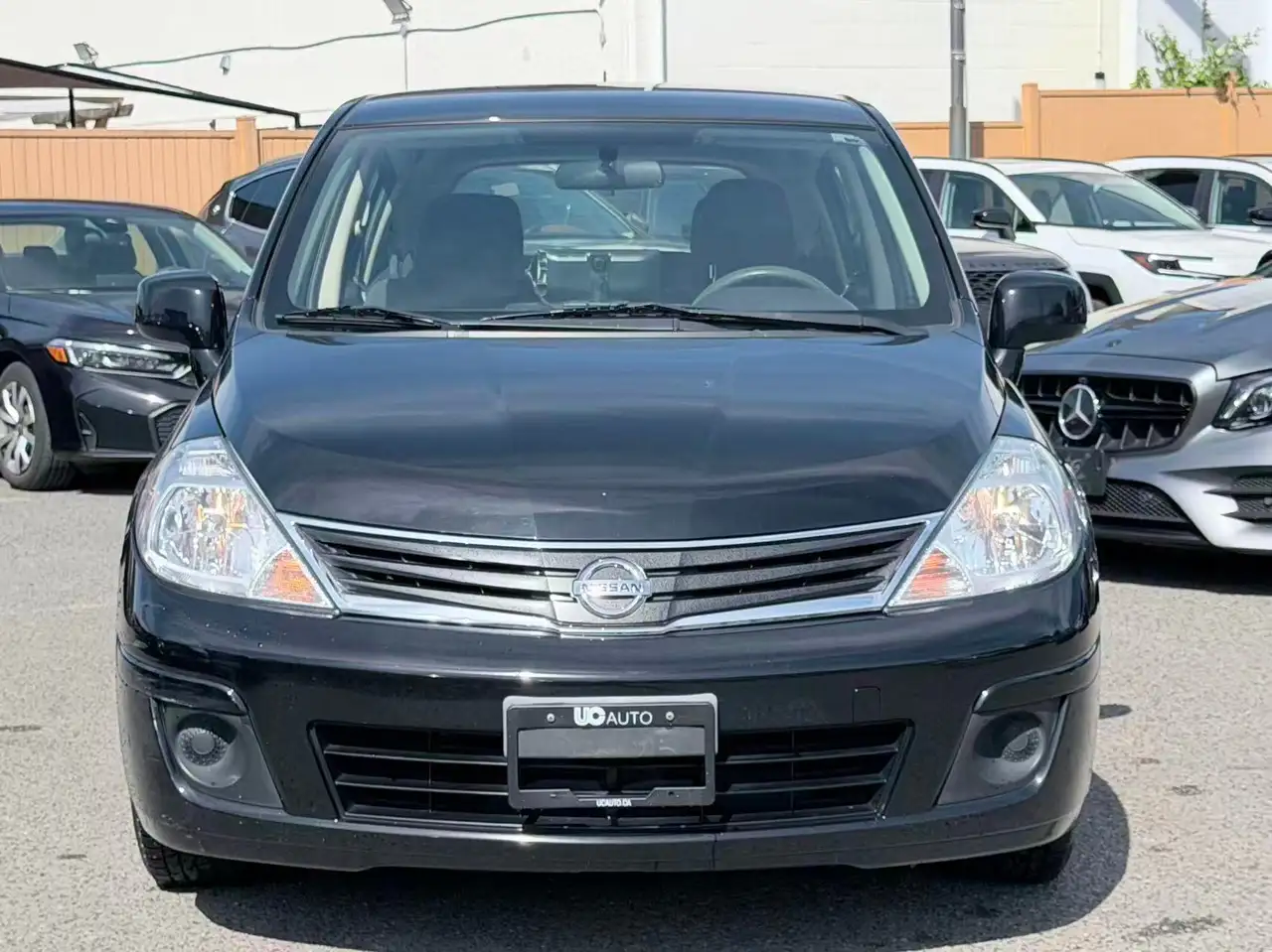 Nissan Versa fotografie Nissan Versa