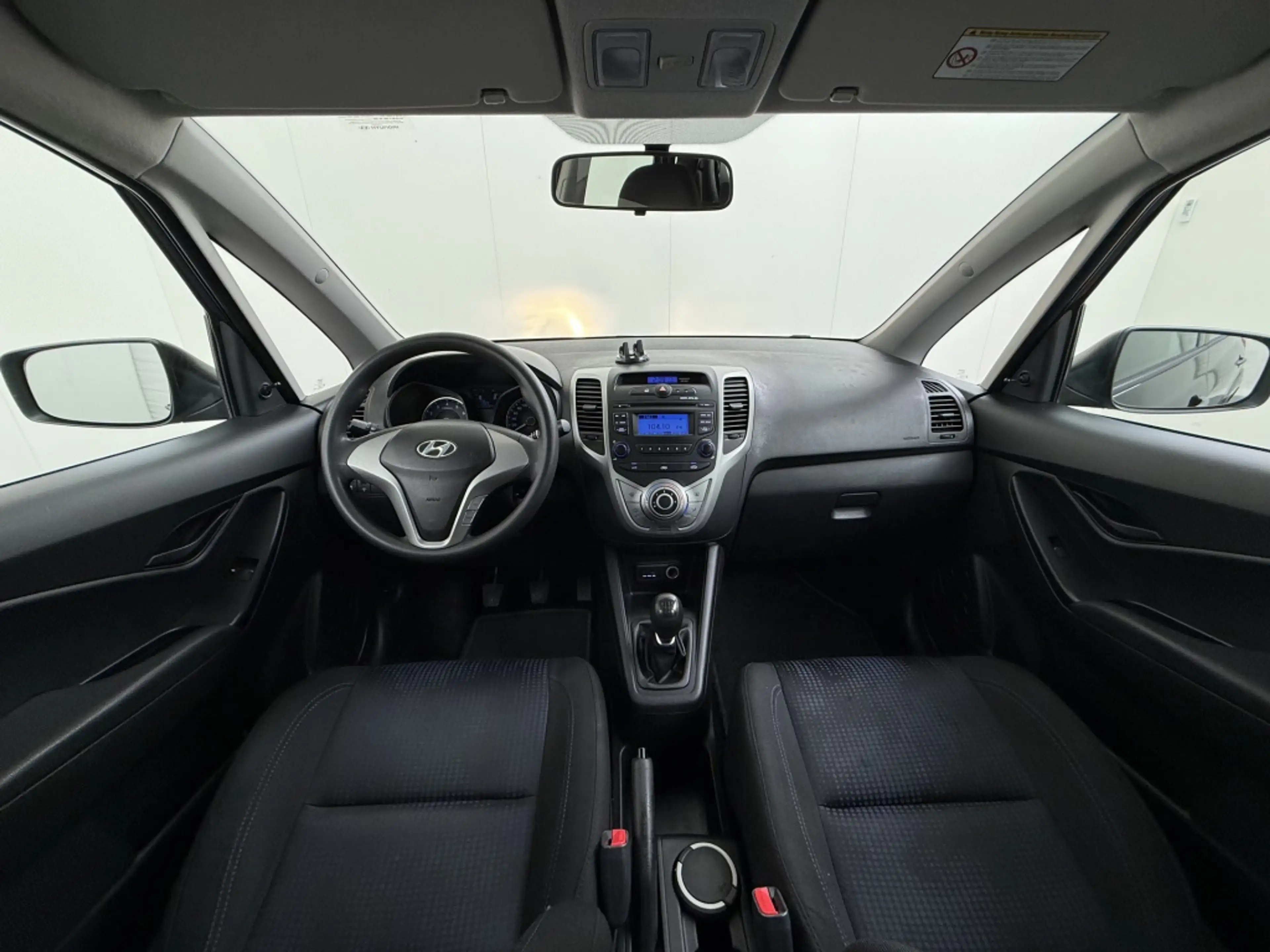 Hyundai iX20 1.4i i-Drive — photo 17