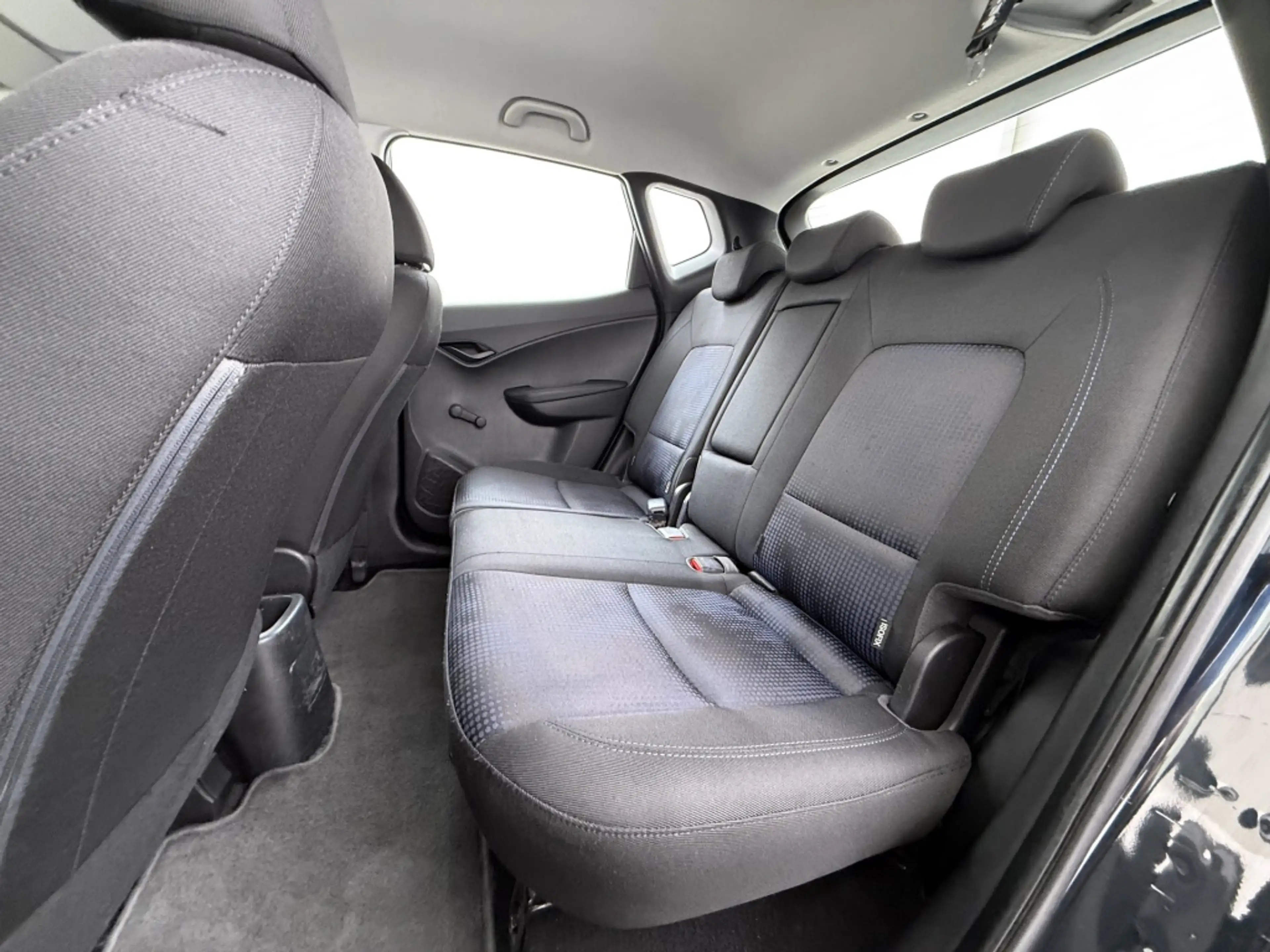 Hyundai iX20 1.4i i-Drive — photo 16