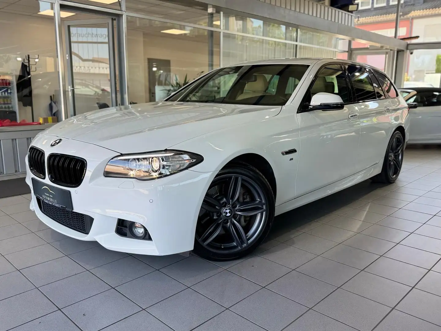 BMW 525 D xDrive BI-XENON LEDER KAMERA HEAD-UP M-PAK Weiß - 2
