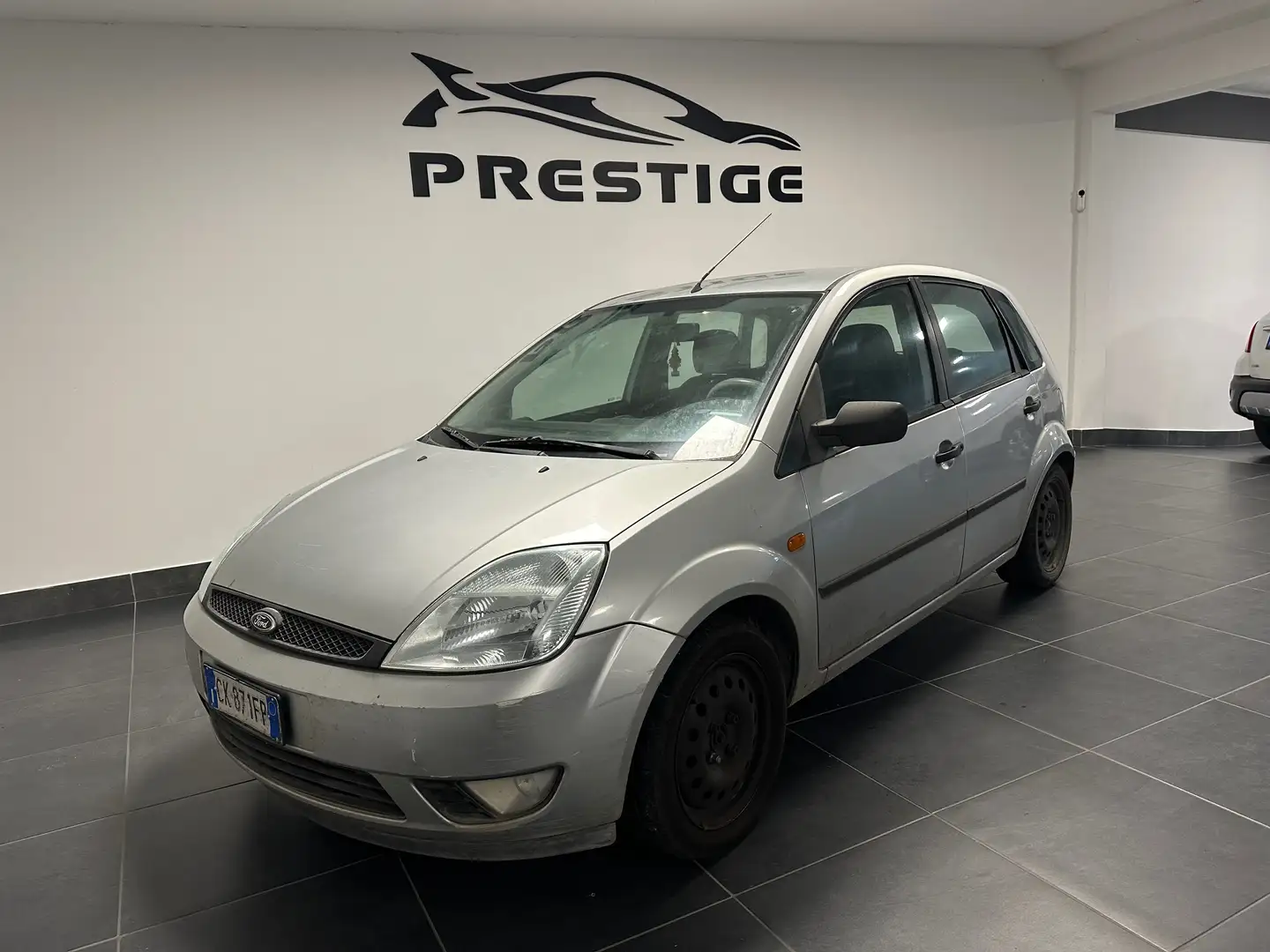 Ford Fiesta FIESTA 1.4 TDCI 68CV DIESEL NEOPATENTATI Argento - 1