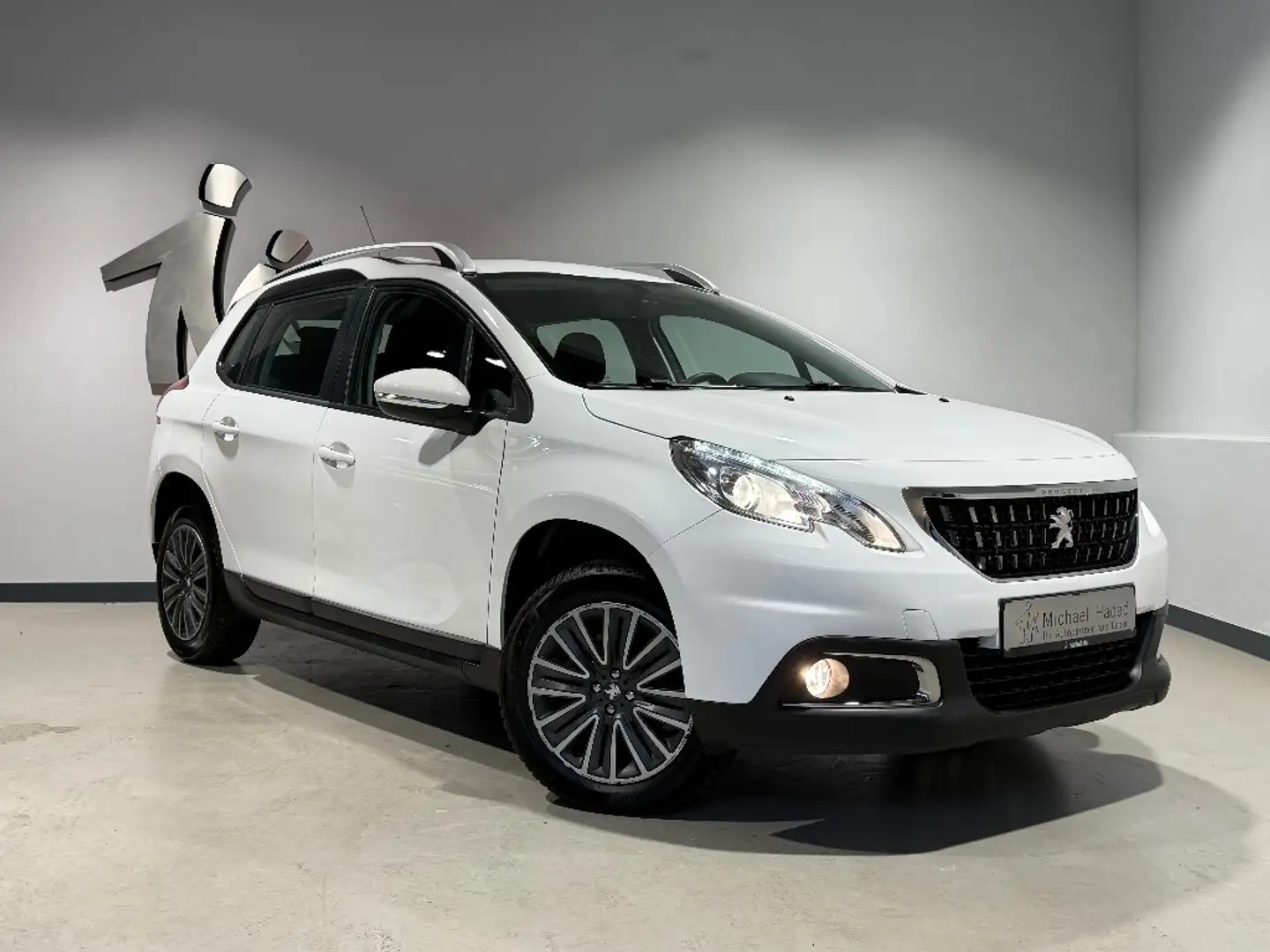 Peugeot 2008 1.2 PureTech Active SHZ Allw.-R. Scheckheft Blanc - 1