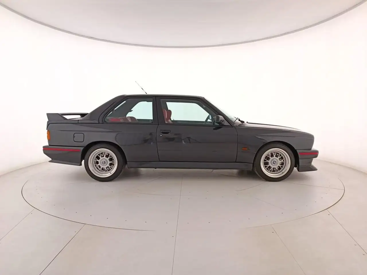 BMW M3 2.3, foto 3
