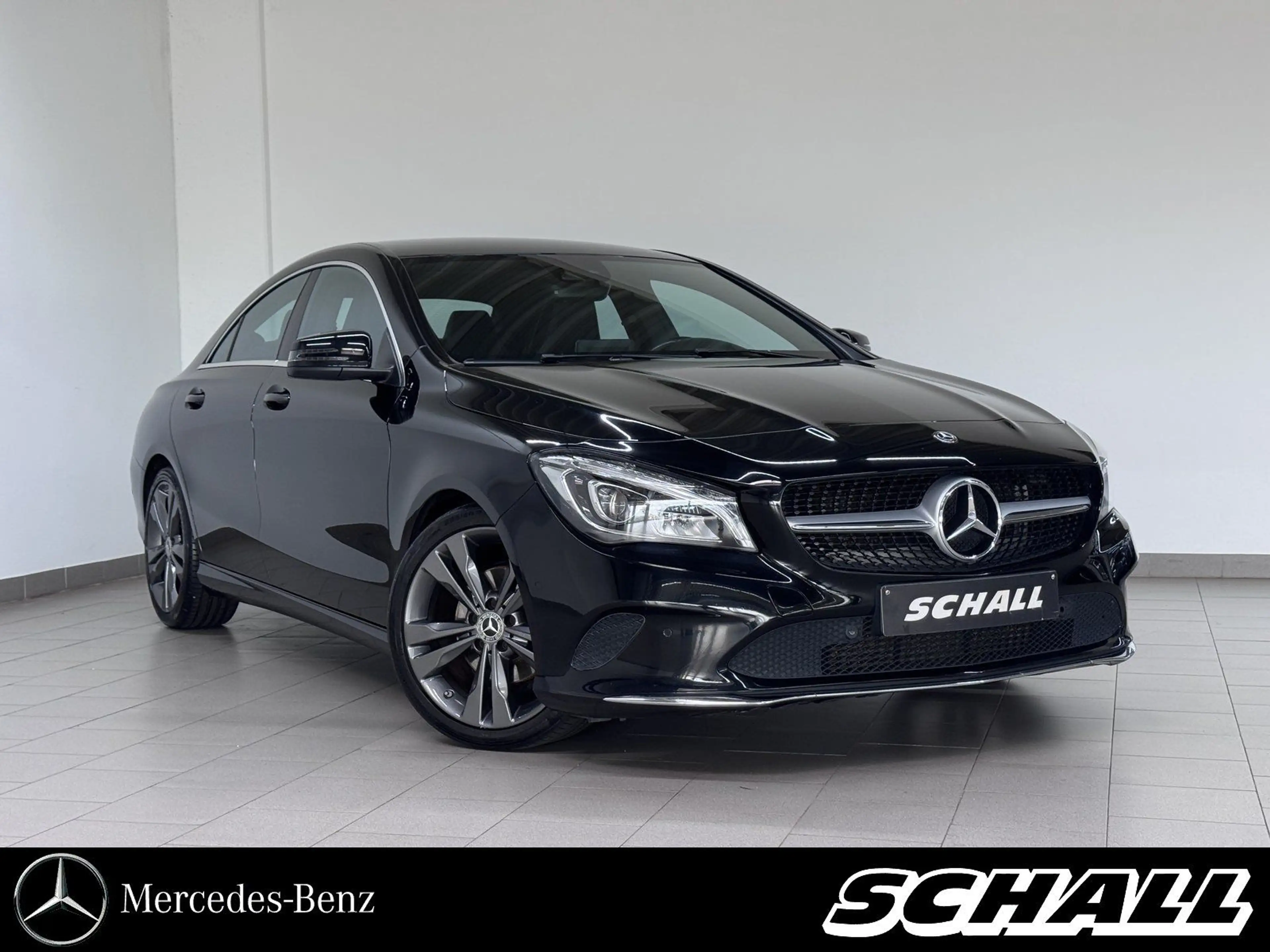 Mercedes-Benz CLA 220 d URBAN+LED HIGH PERF+NAVI+PARKASSISTENT