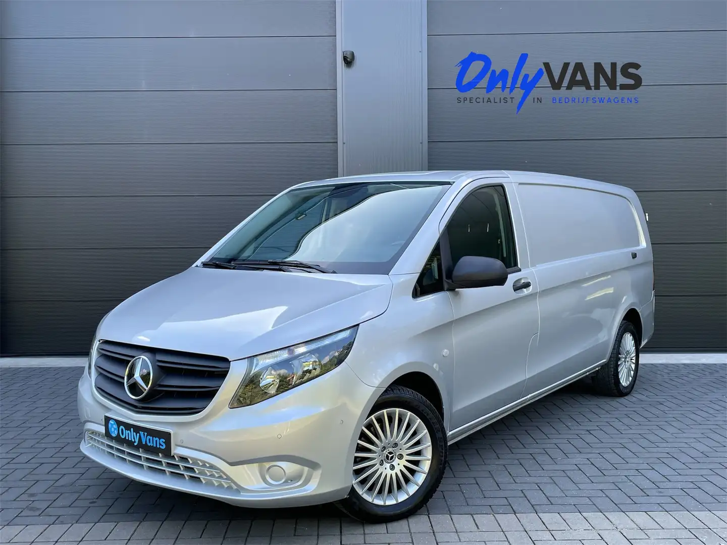 Mercedes-Benz Vito 116 CDI / L3 / Aut. / Navi / € 25.611 Ex. BTW Ezüst - 1