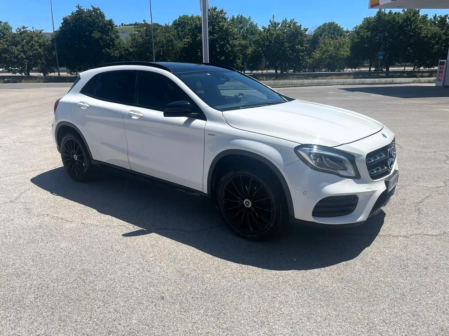Mercedes-Benz GLA 200 GLA-X156 2017 d Night Edition auto Blanco - 2