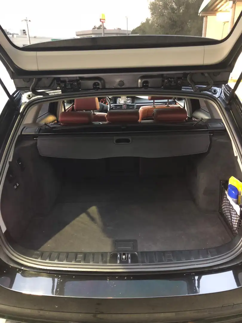 BMW 320 320d Touring Österreich-Paket Aut. - 2