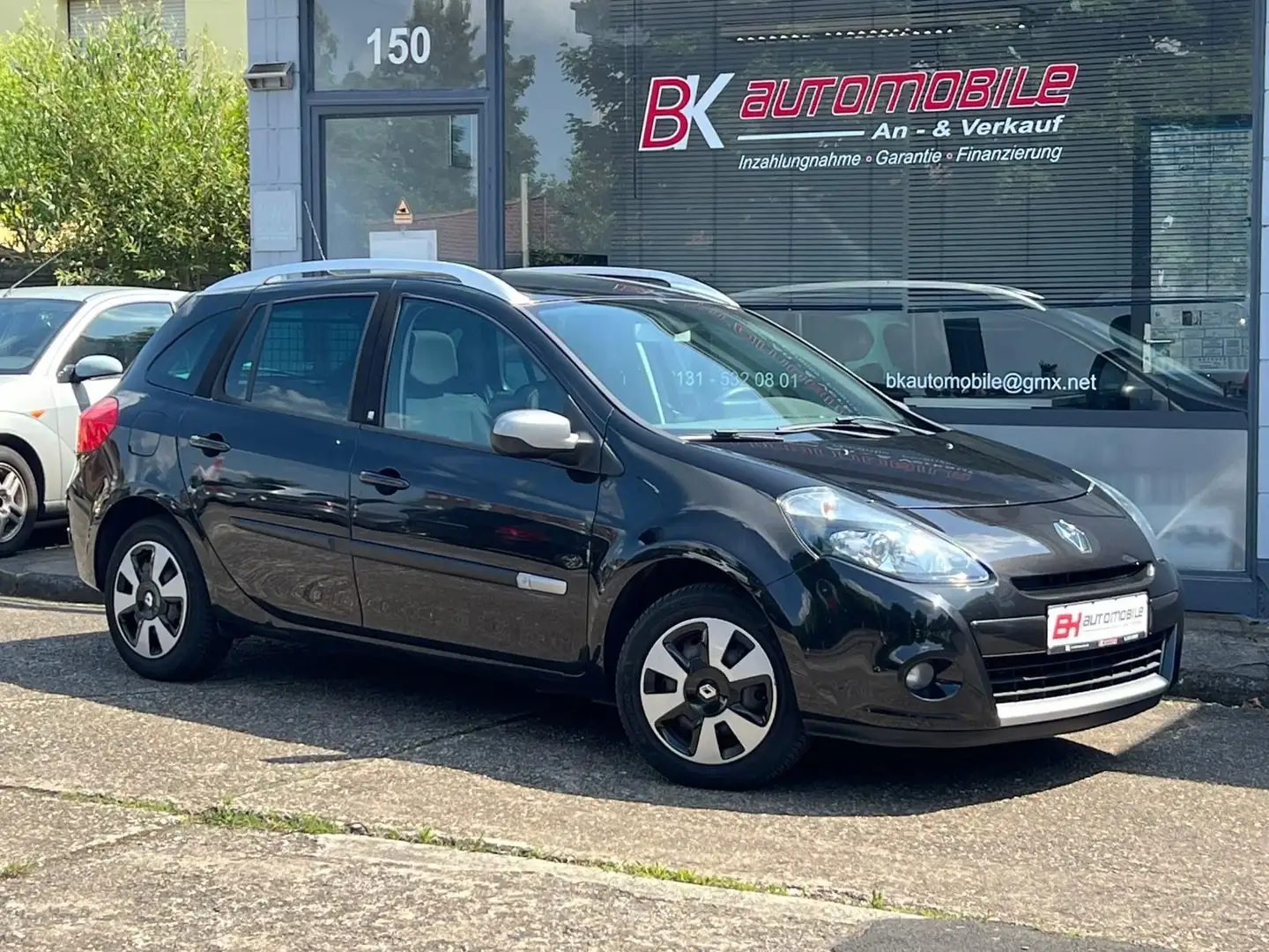 Renault Clio Grandtour Night & Day Navi Panorama PDC AHK Schwarz - 1