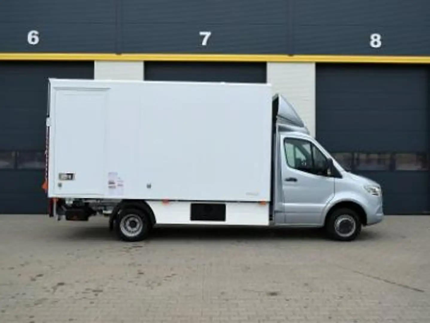 Mercedes-Benz Sprinter 519 CDI 3.5T SOFORT * LBW/AHK 3.5T/MBUX Silber - 2