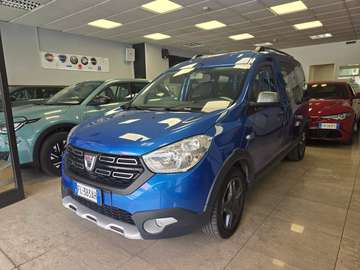 Dokker 2017 Stepway Stepway 1.5 dci Brave s--telecamera-navi-1 proprietario