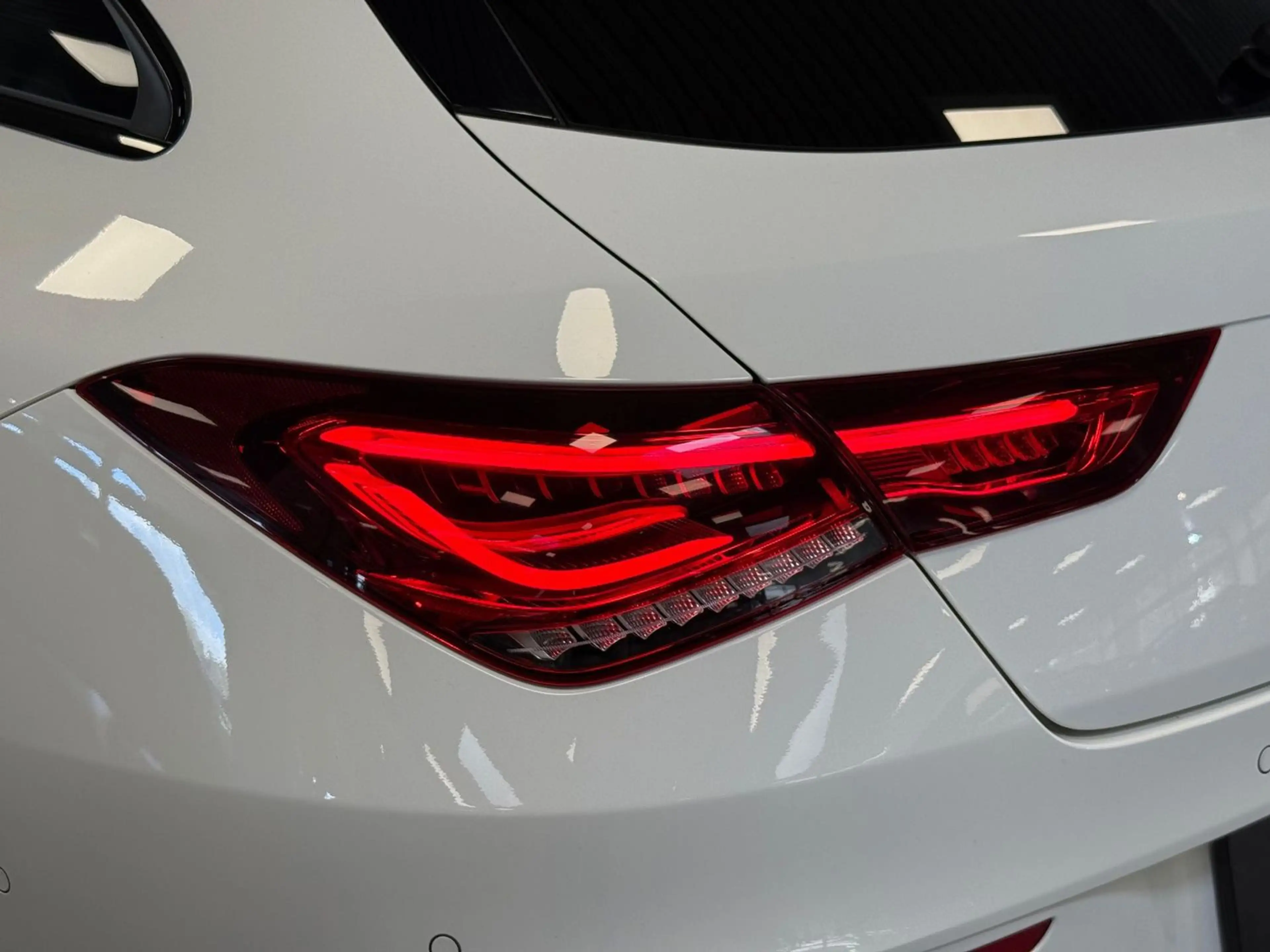 Mercedes-Benz CLA 35 AMG Automatik Panorama — photo 10