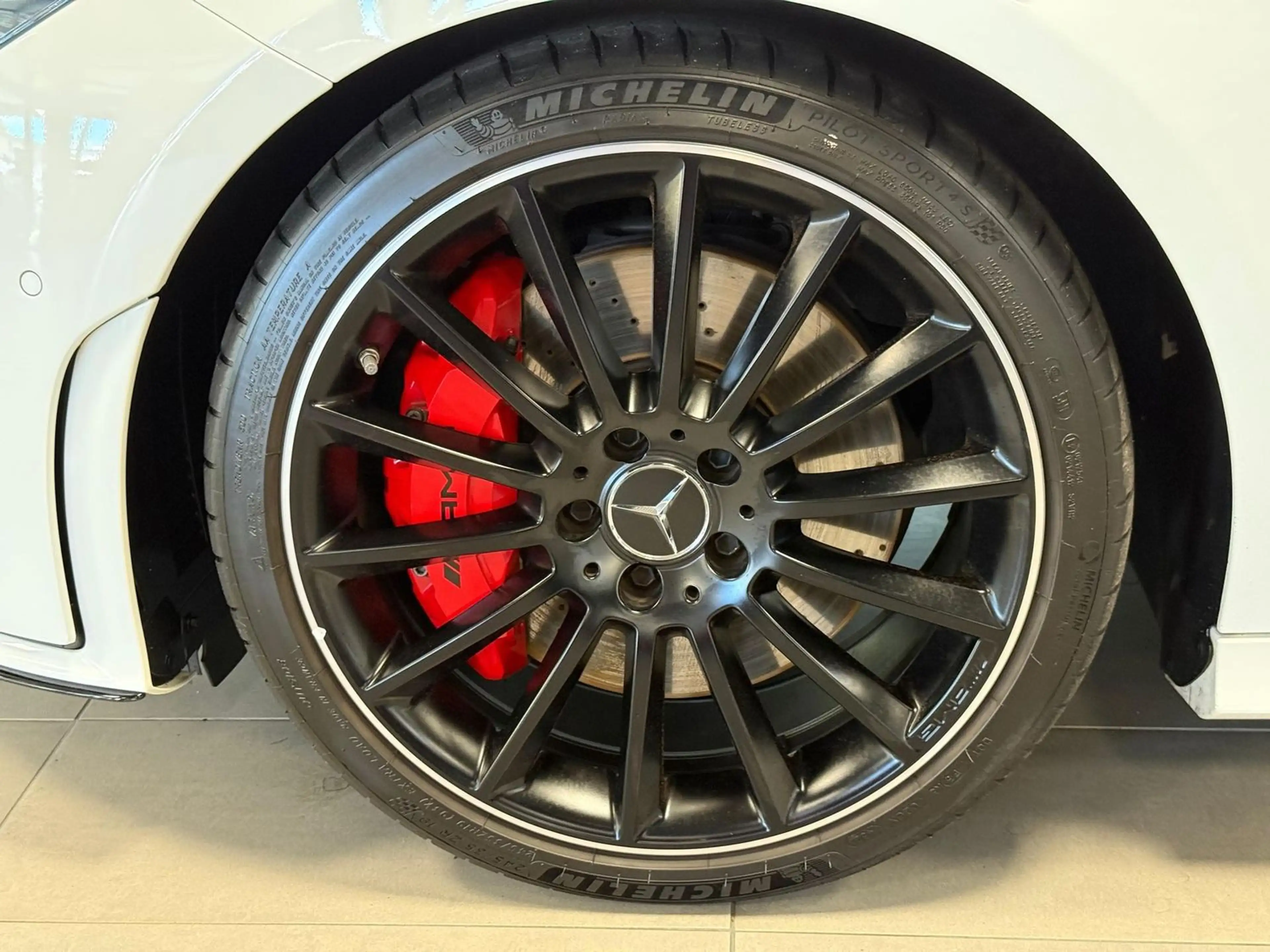 Mercedes-Benz CLA 35 AMG Automatik Panorama — photo 11