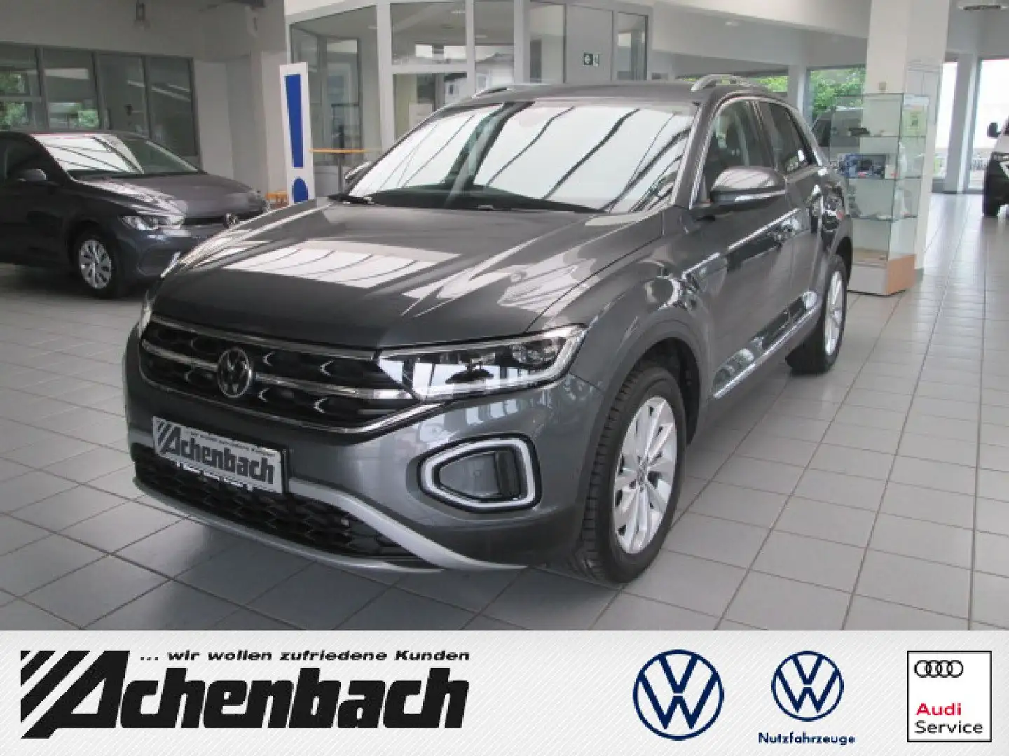 Volkswagen T-Roc Style 2.0 TDI 4Motion DSG 110Kw, Rear View, Silber - 1
