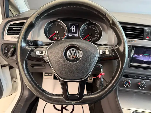 Volkswagen Golf view 15