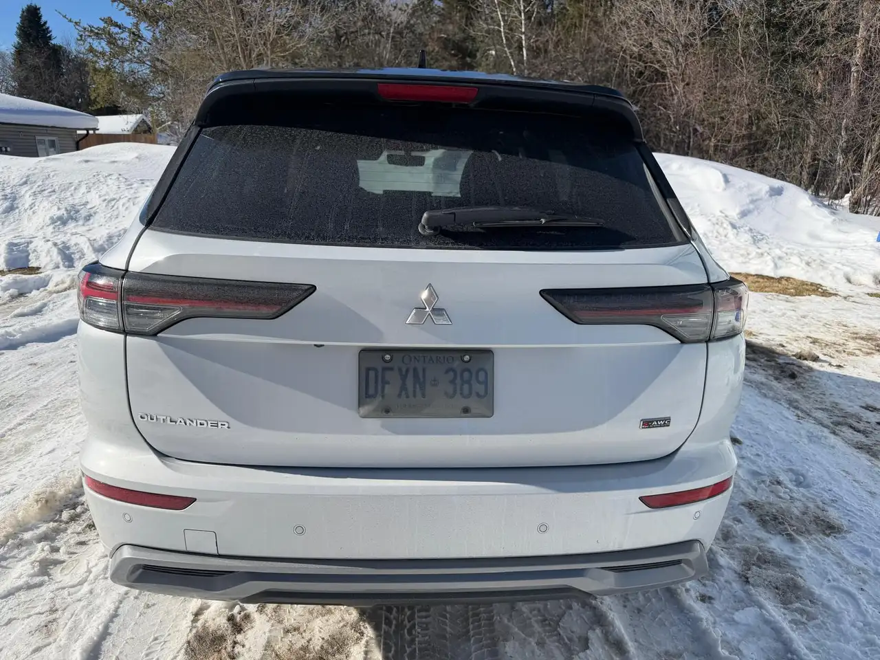 Mitsubishi Outlander снимка Mitsubishi Outlander
