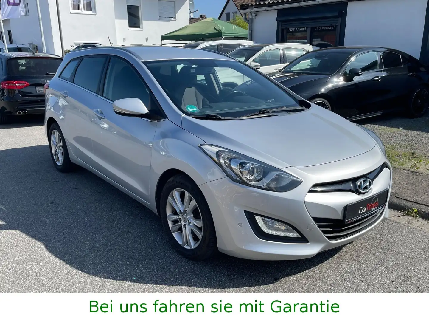 Hyundai i30 cw Trend/TÜV NEU/8-Fach/ Silber - 2