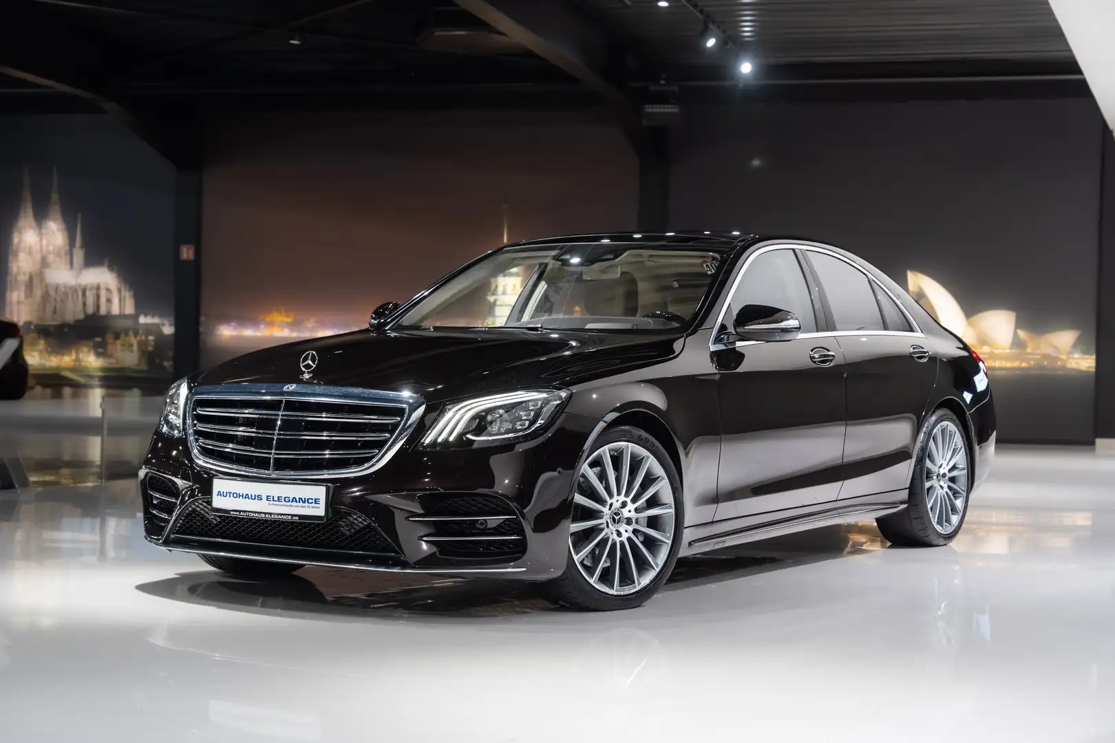 Mercedes-Benz S 560 *AMG-LINE*BURM*PANO*HEAD-UP*1.HAND*LUFT Noir - 1