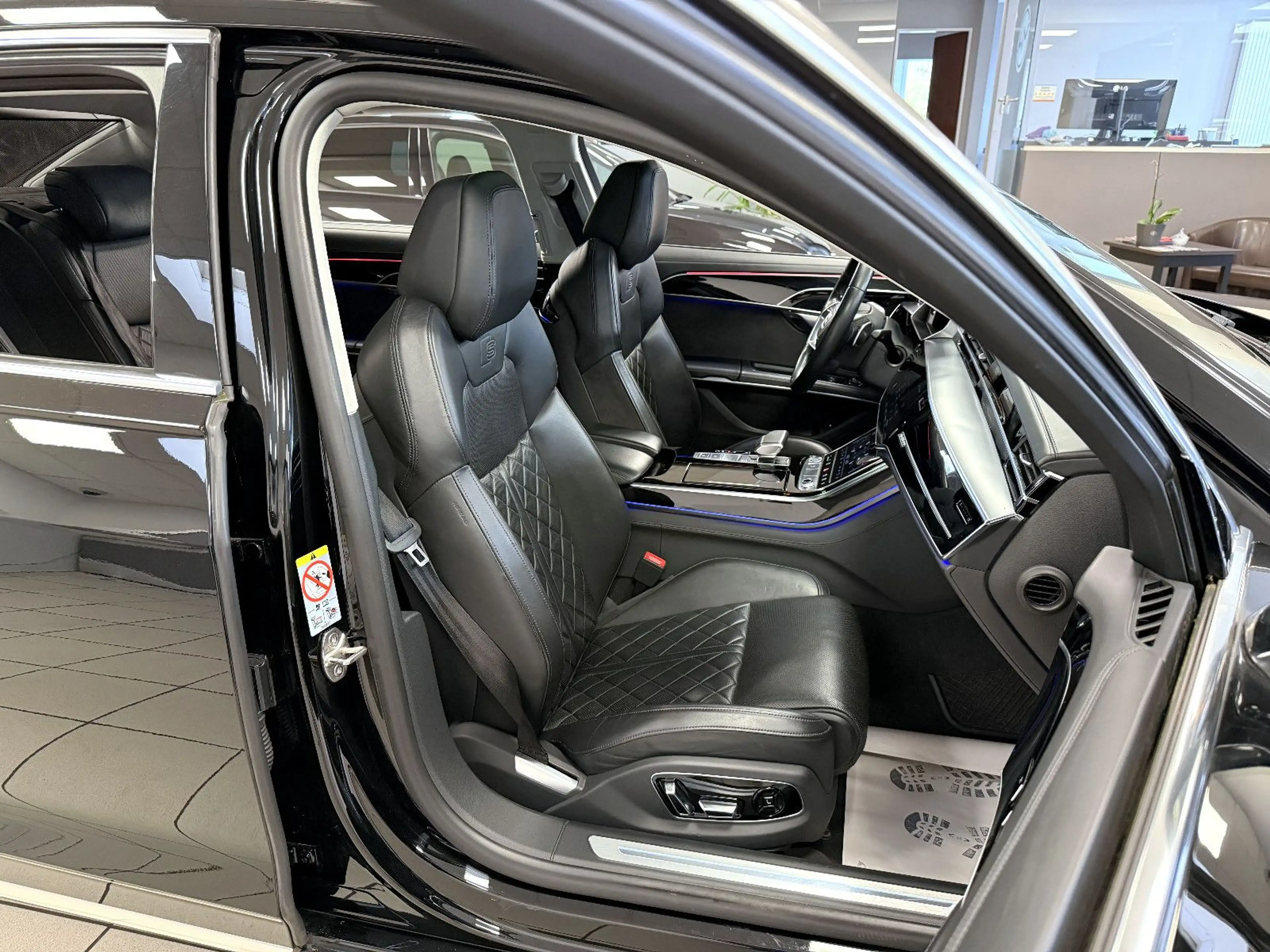 Audi A8 50TDI Quattro *LANG*S-Line*PanoSD*ACC*360°Kam — photo 13