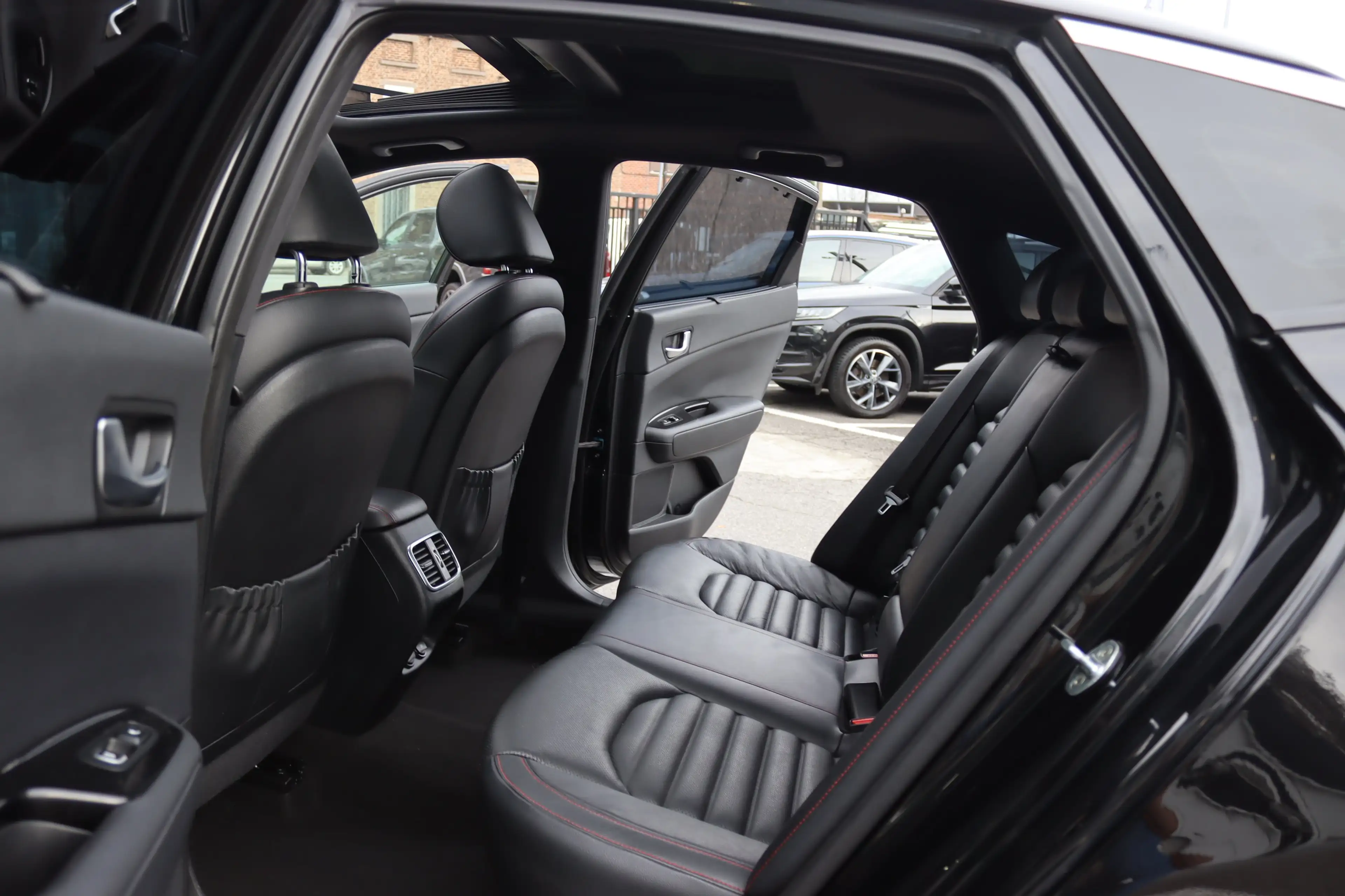Kia Optima 2.0T-GDi 245CV GT-LINE BOITE AUTO PANO FULL OPTION — photo 8