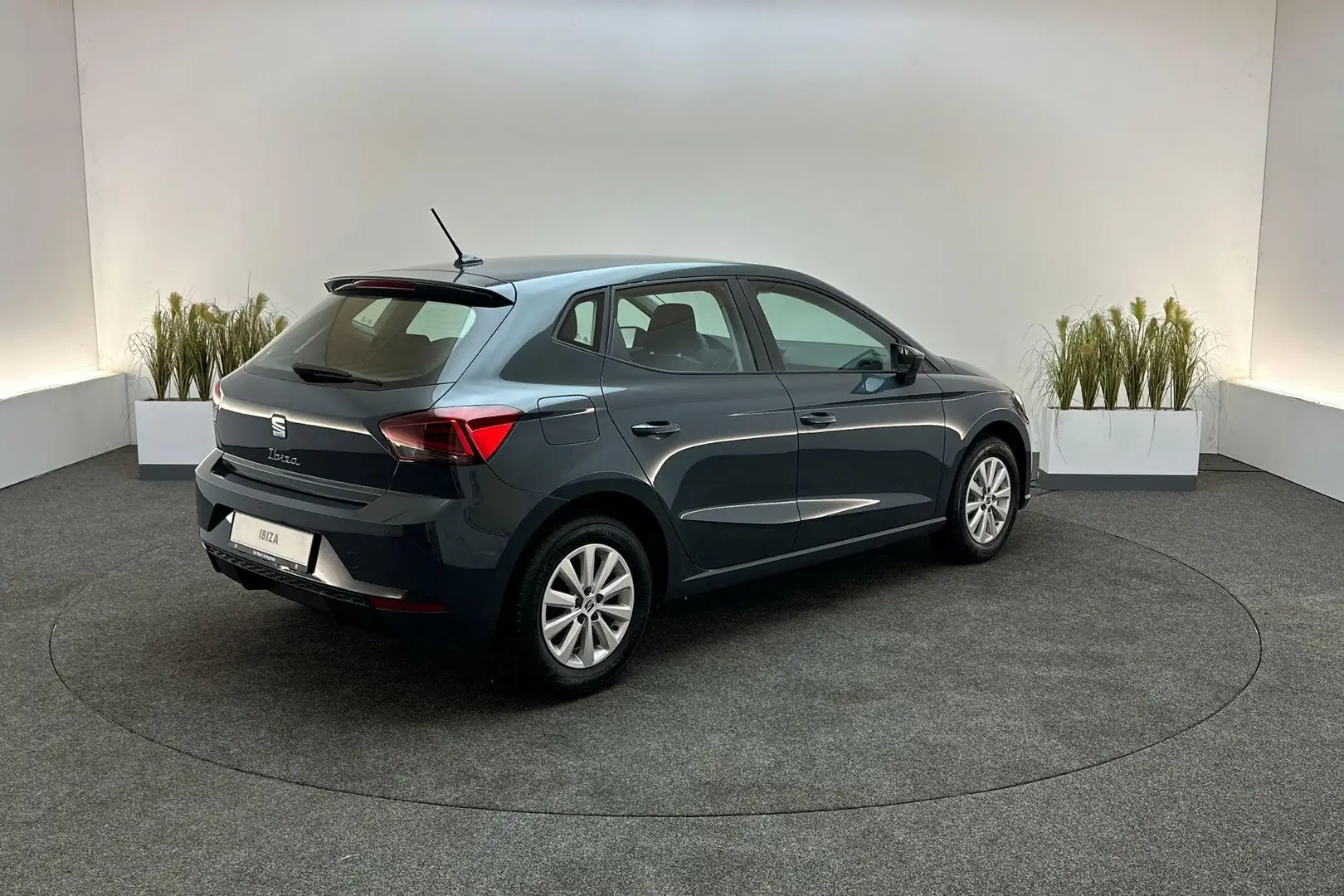 SEAT Ibiza Style Business Connect 1.0 EcoTSI Grijs - 2