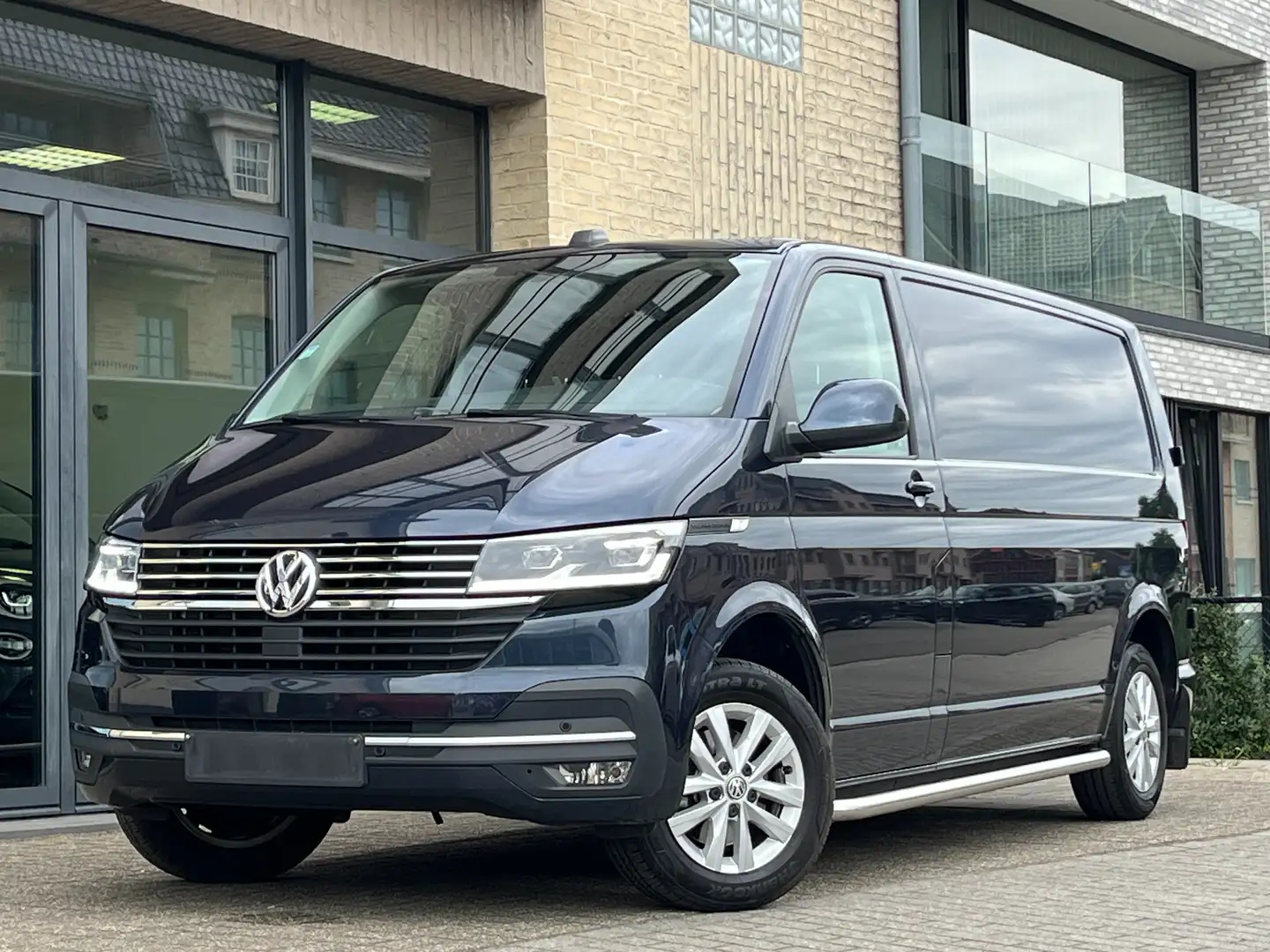 Volkswagen T6.1 Transporter 2.0 TDi SCR DSG *TOP STAAT - GARANTIE* Blauw - 1