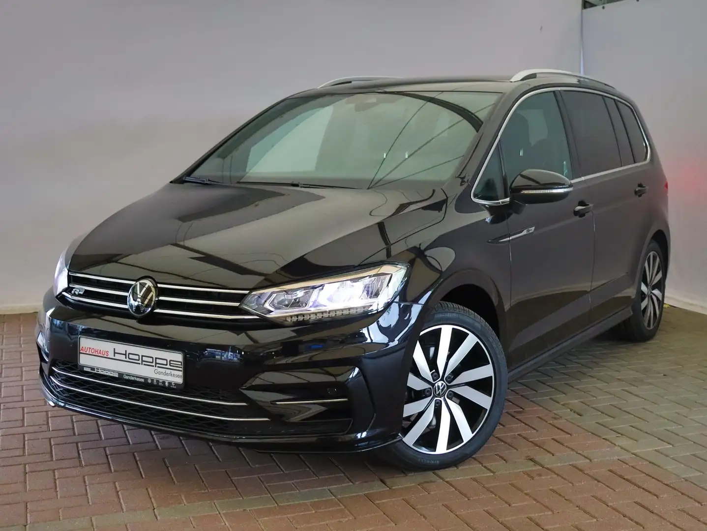Volkswagen Touran Highline 1.5 l TSI DSG+7Sitzer+RFK+R-Line+NAVI Schwarz - 2