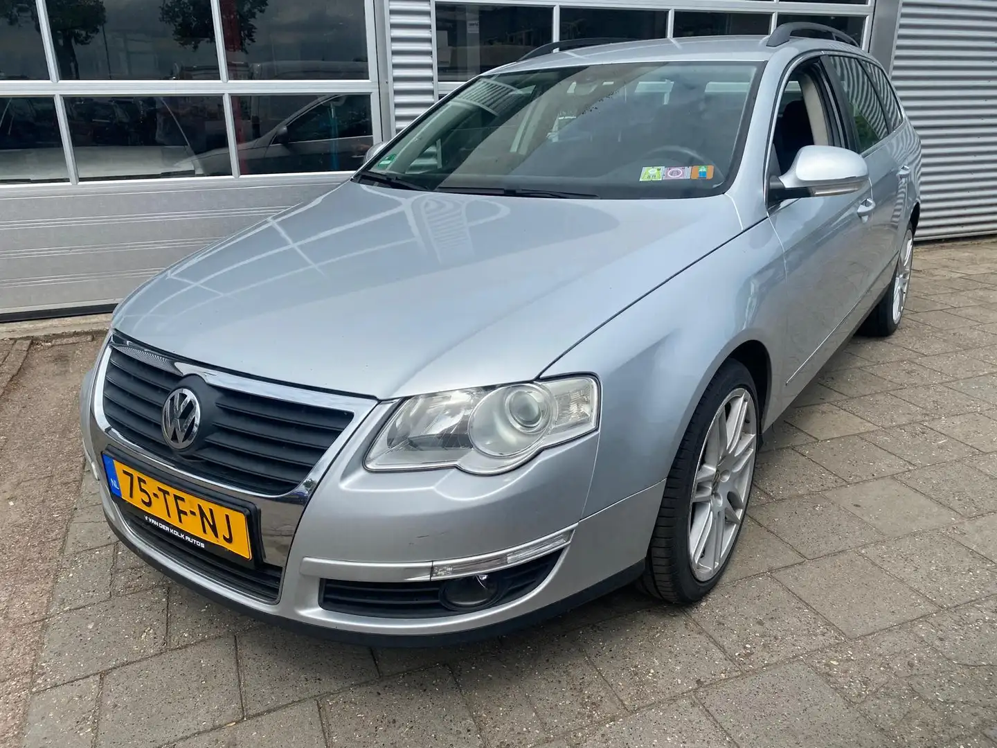 Volkswagen Passat Variant 2.0 FSI Comfortline (ALLEEN VOOR EXPORT) Grijs - 1