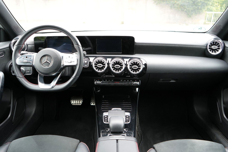Mercedes-Benz A 200 Aut./Amg Line/1.Hand/LED/Carplay/Kamera — photo 13