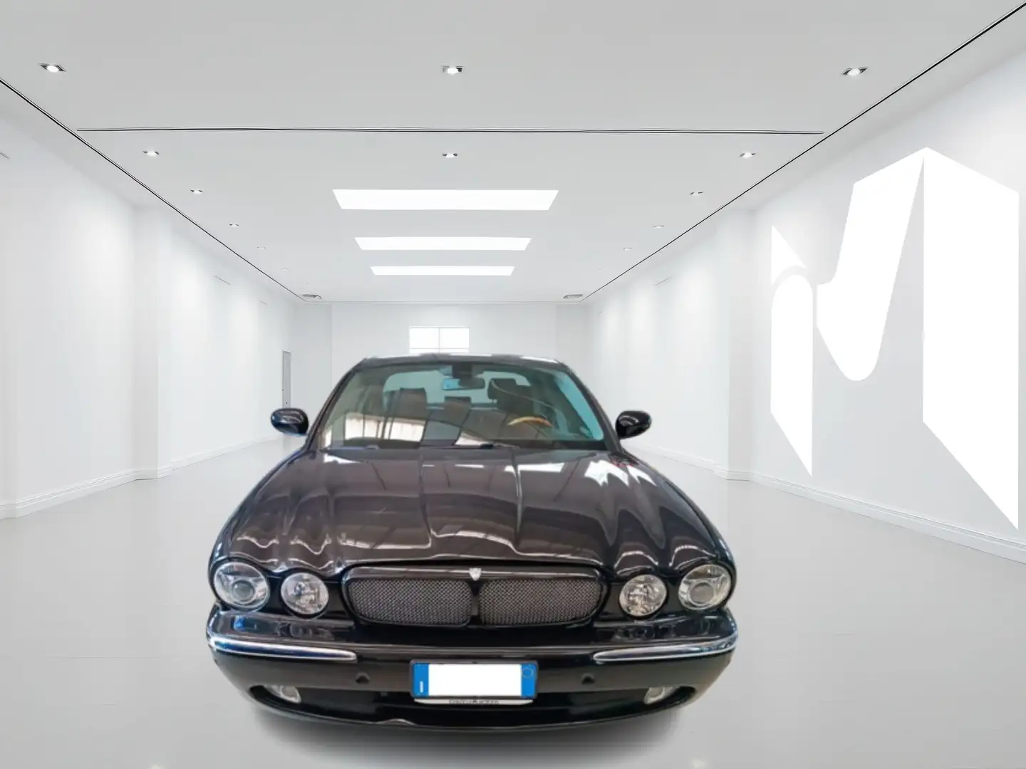 Jaguar XJ 2.7d V6 Sovereign CY176VE Negru - 2