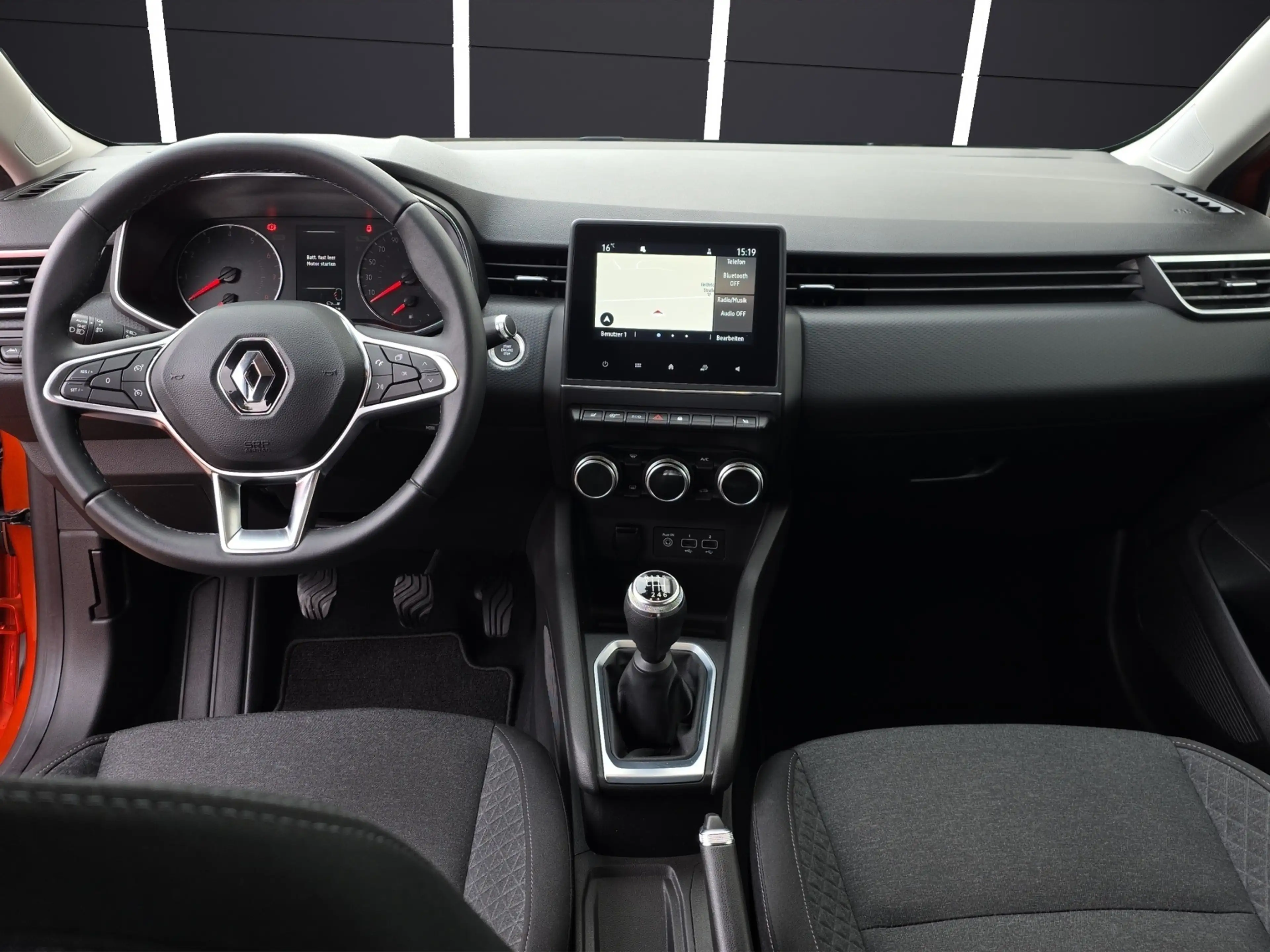 Renault Clio BUSINESS EDITION TCe 90 Navi Sitzheizung Klimaautomatik — photo 11