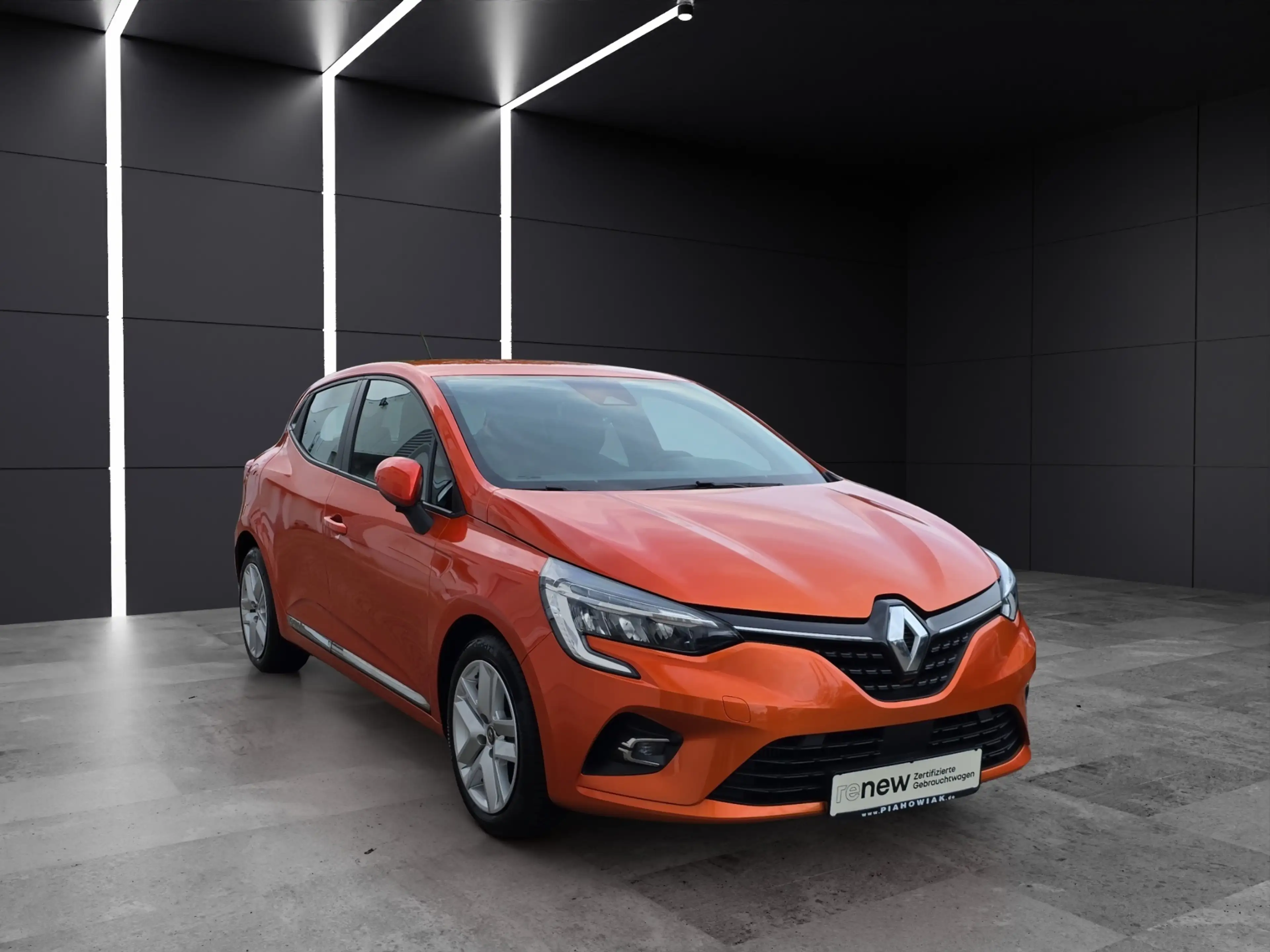 Renault Clio BUSINESS EDITION TCe 90 Navi Sitzheizung Klimaautomatik — photo 4