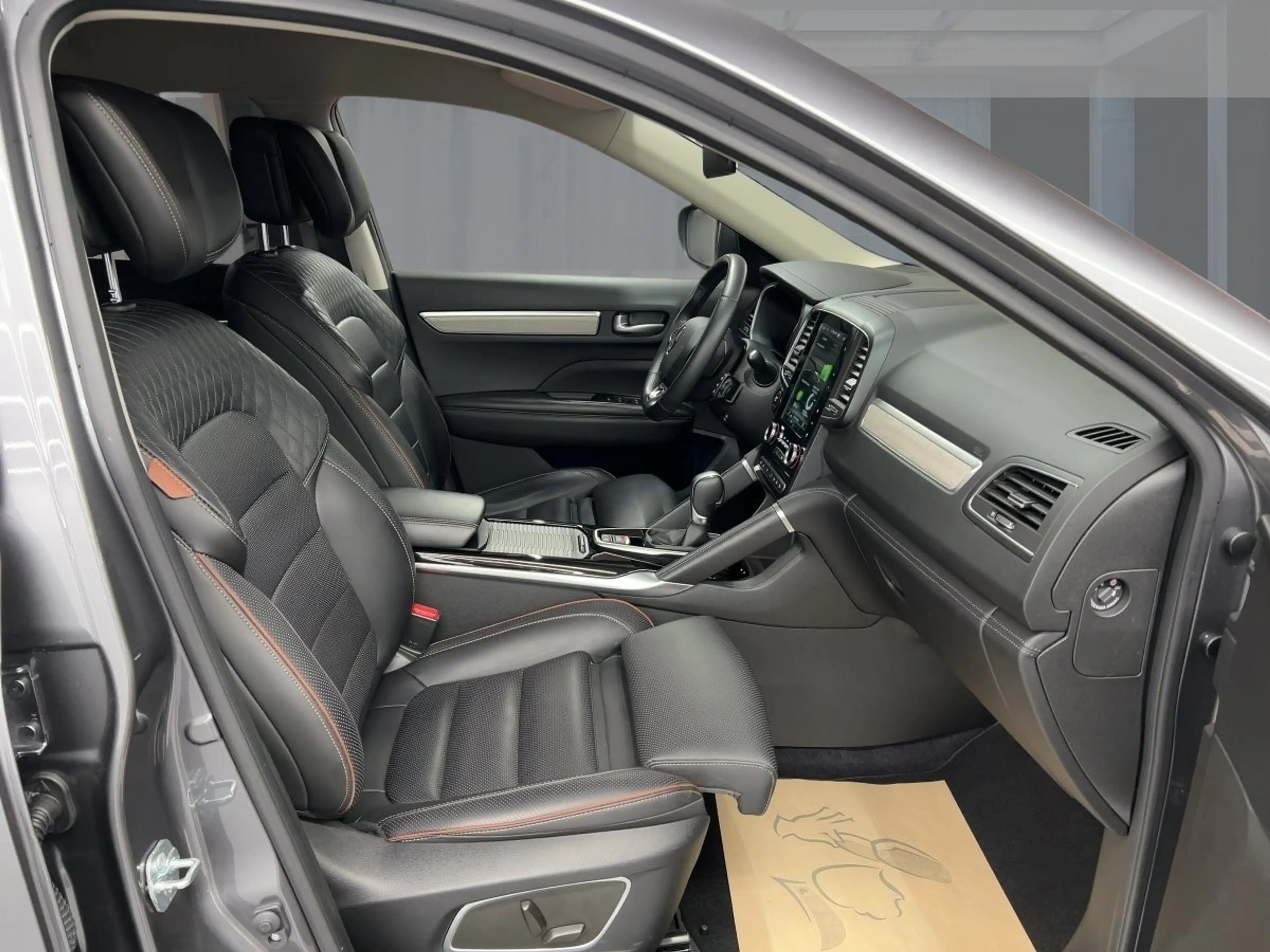 Renault Koleos INITIALE PARIS 4x4 dCi 185 X-TRONIC SELBSTPARKEND — photo 8