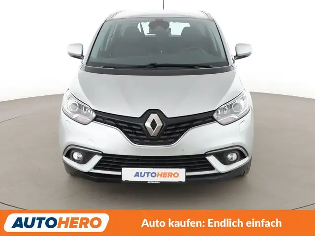 Renault Grand Scenic view 9