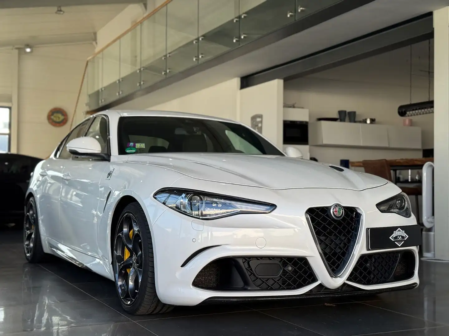 Alfa Romeo Giulia Quadrifoglio /Keramik/H&K/SHZ/ACC/Carplay White - 1
