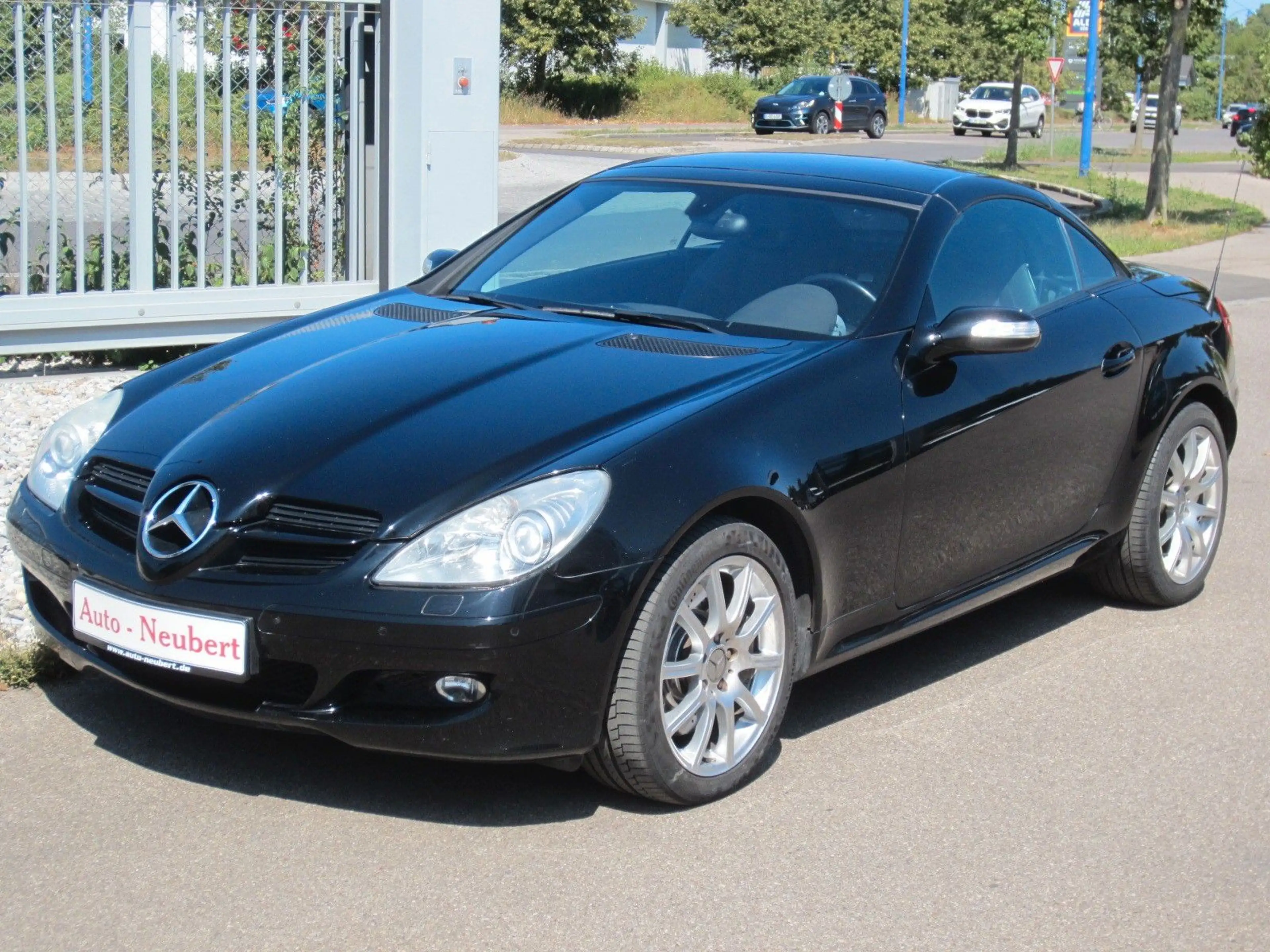 Mercedes-Benz SLK 350 Roadster — photo 2