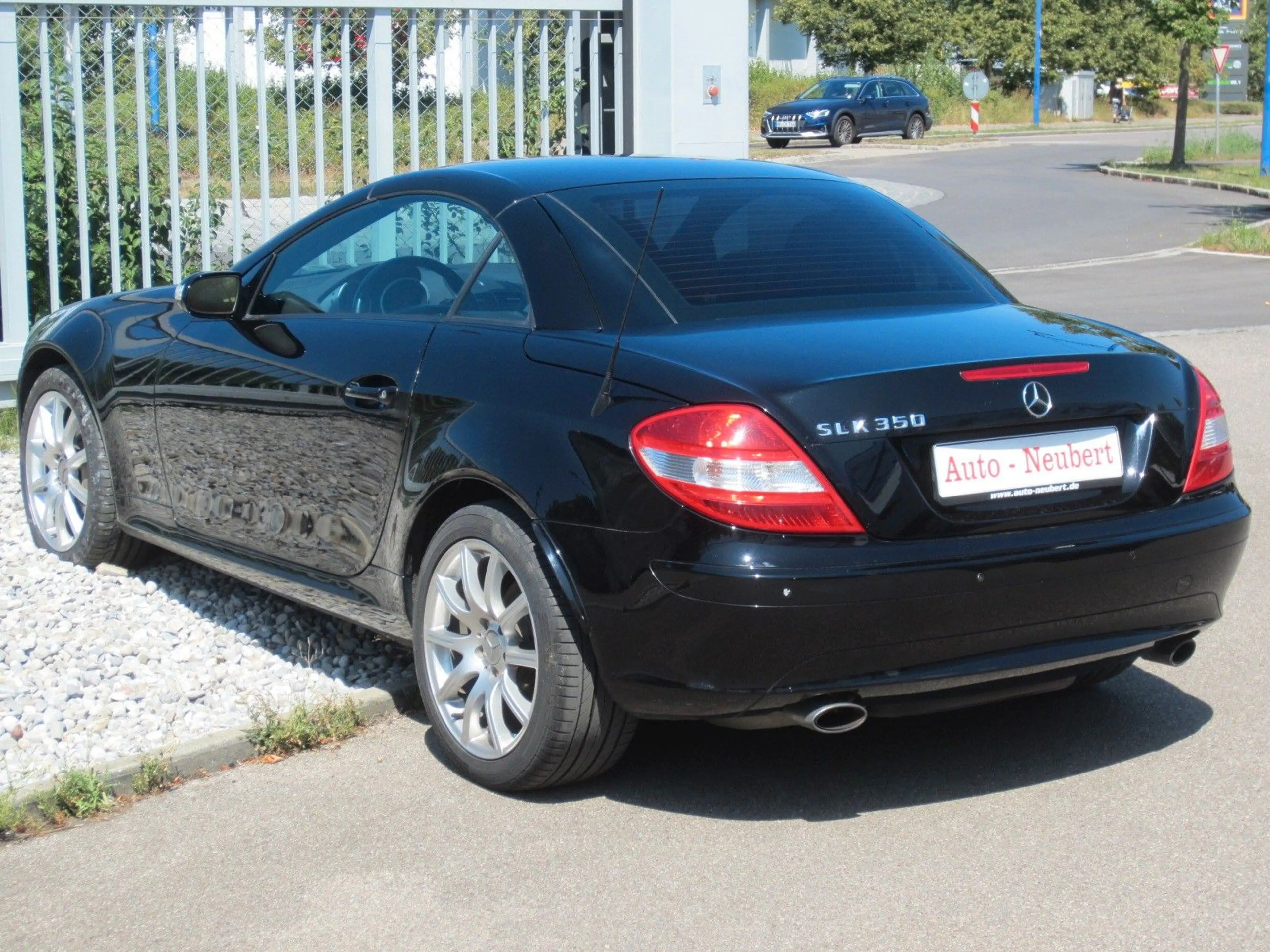 Mercedes-Benz SLK 350 Roadster — photo 15