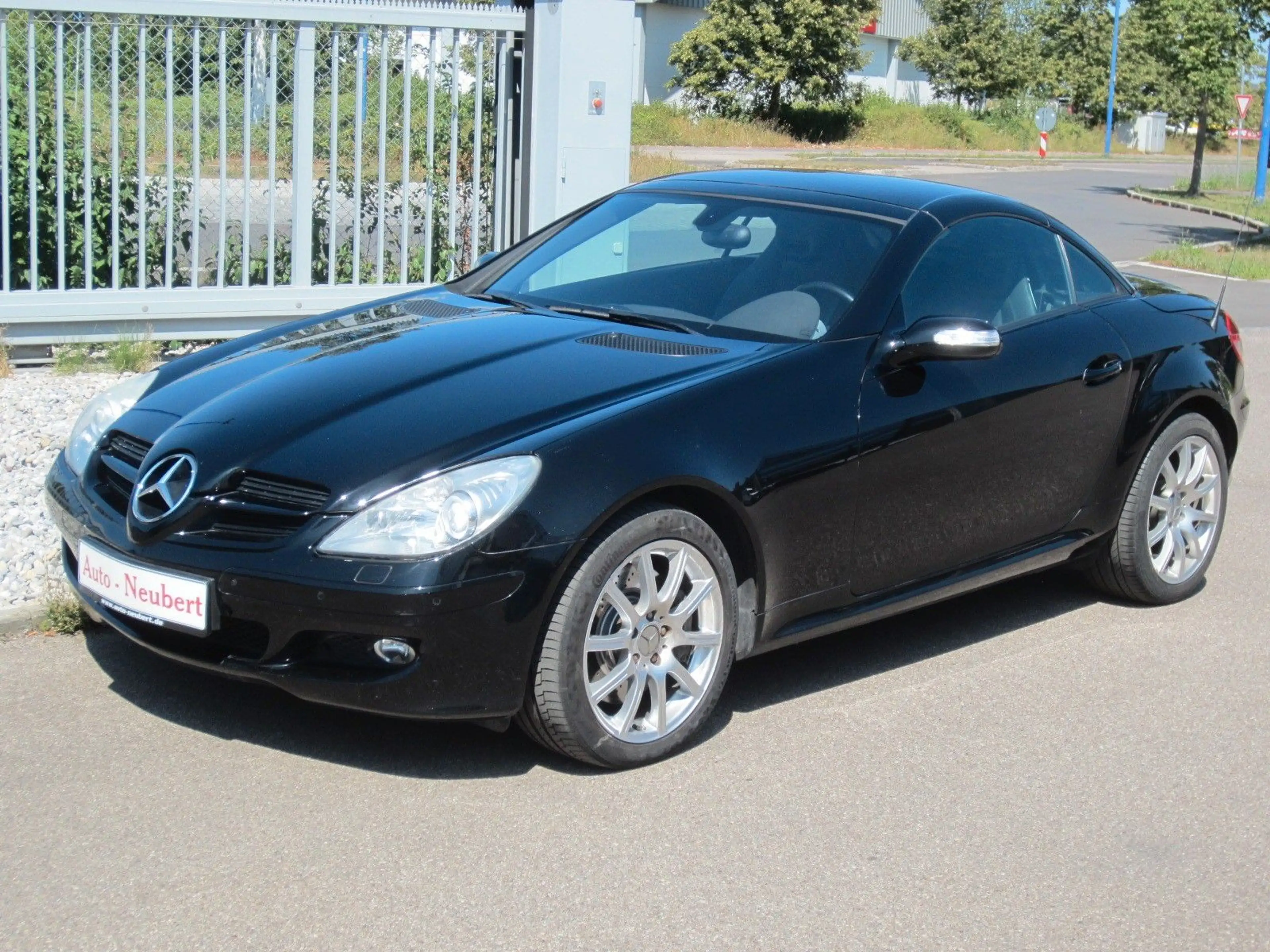 Mercedes-Benz SLK 350 Roadster — photo 14