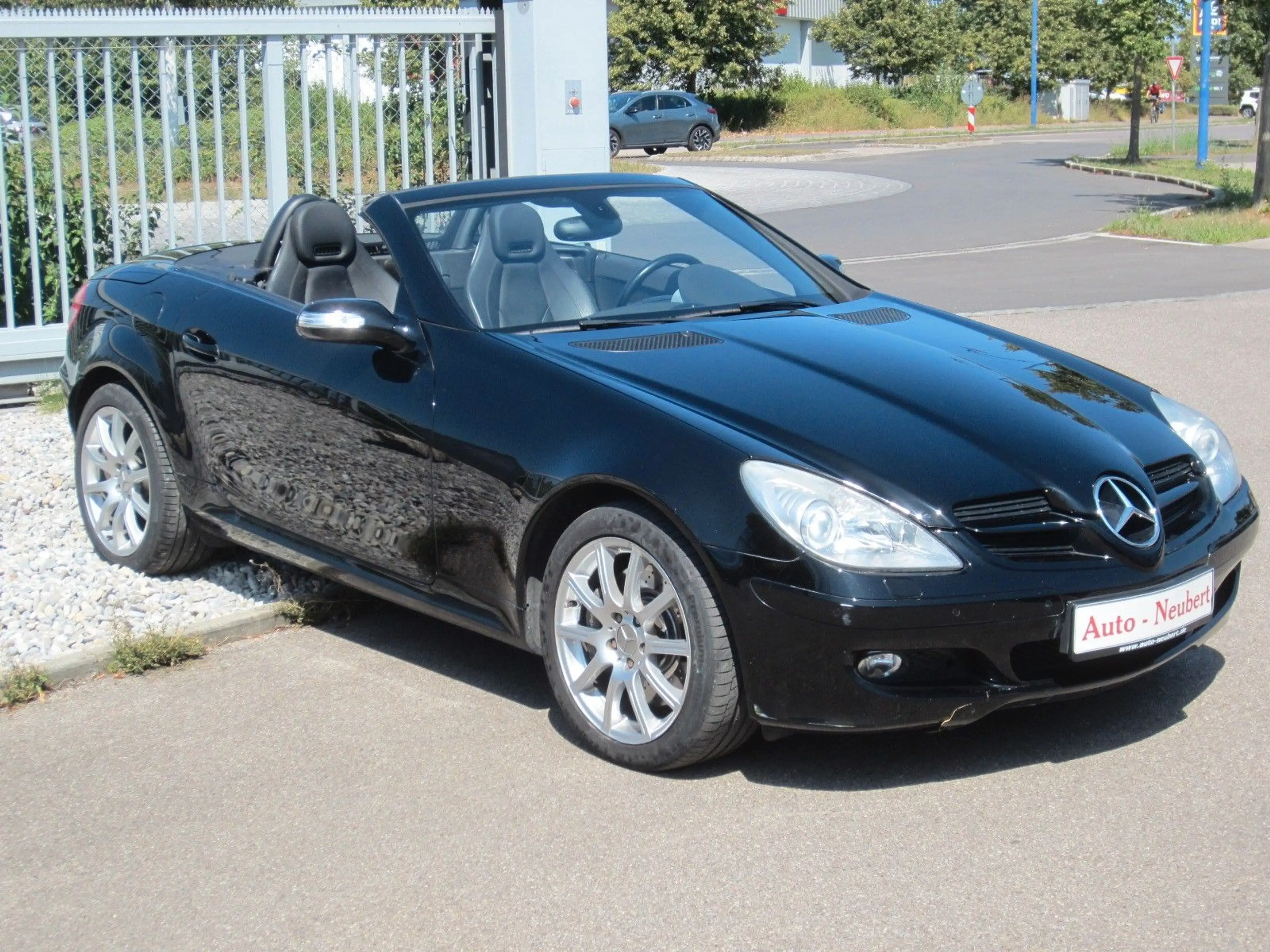 Mercedes-Benz SLK 350 Roadster — photo 13
