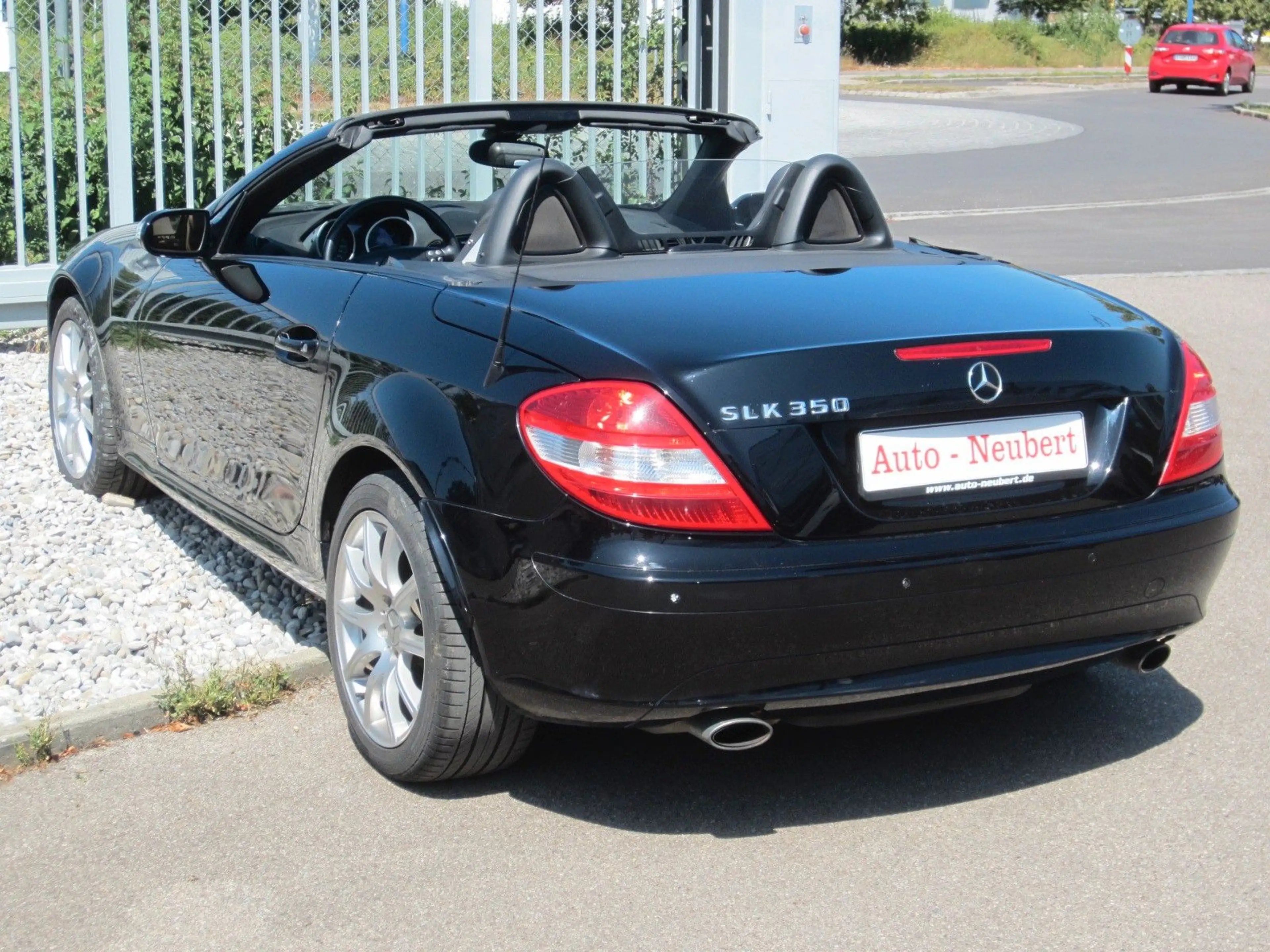 Mercedes-Benz SLK 350 Roadster — photo 4