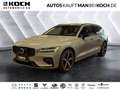 Volvo V60 B4 B DKG Plus Dark ACC BLIS PANO 360v 4xSHZ! Grijs - thumbnail 1
