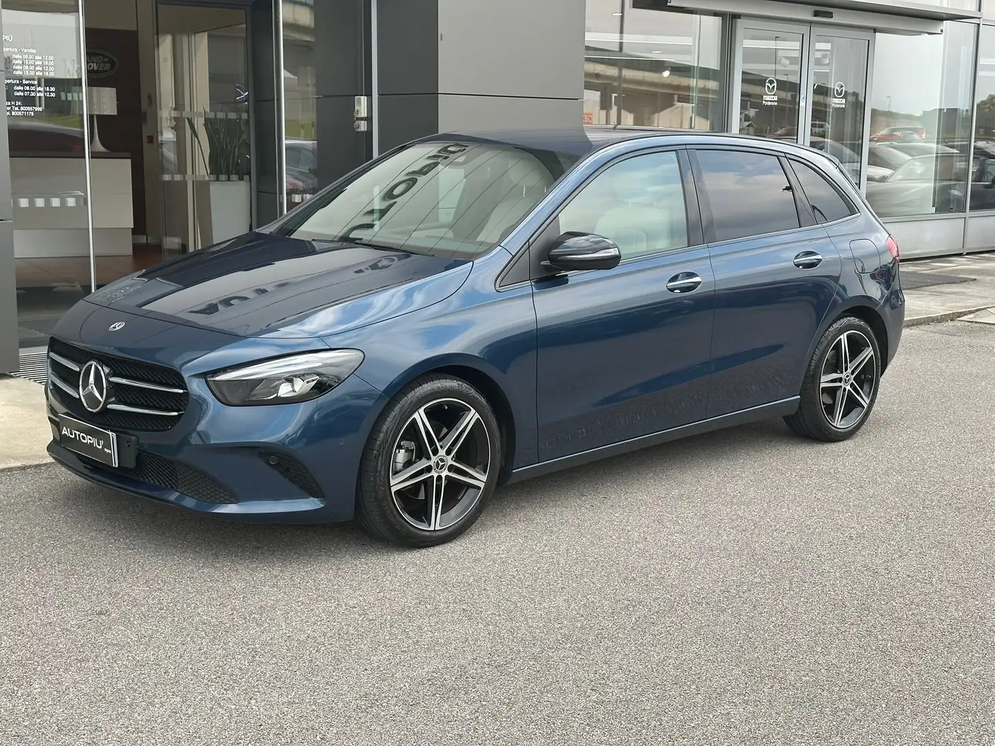 Mercedes-Benz B 180 B 180 Sport Plus auto Modrá - 1