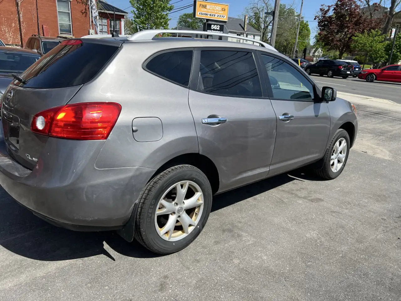 Nissan Rogue снимка Nissan Rogue