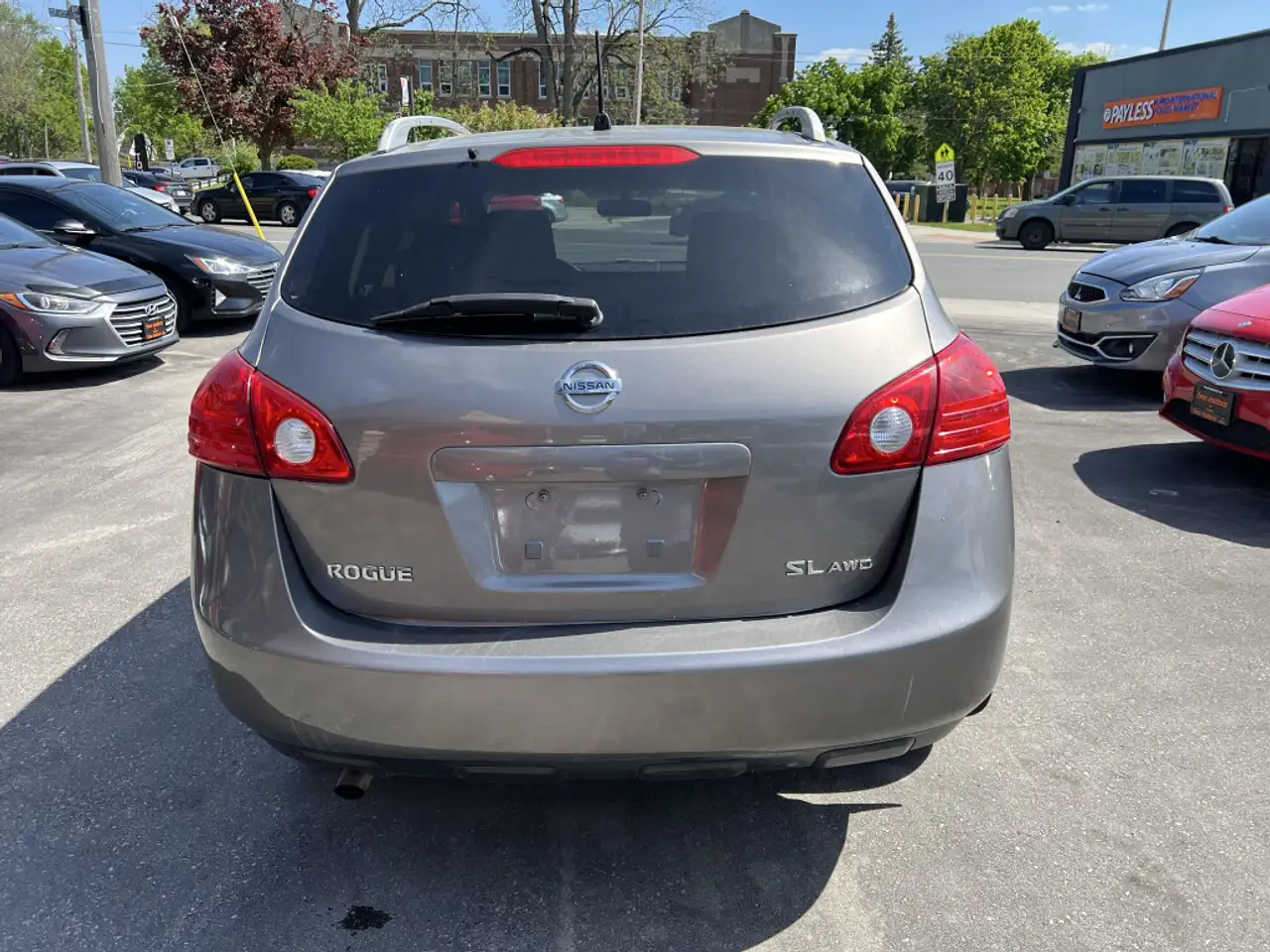 Nissan Rogue снимка Nissan Rogue